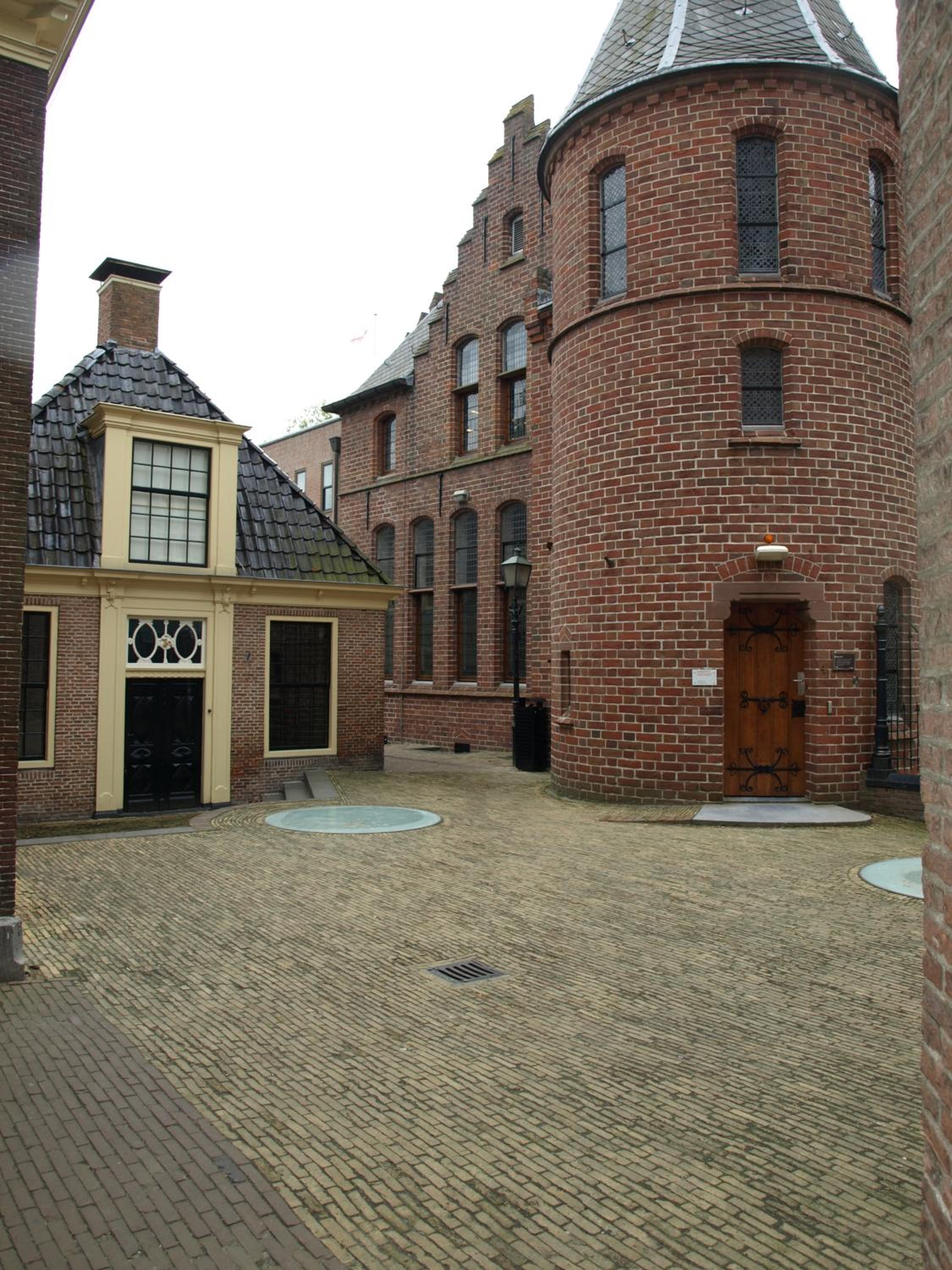 Photo 44