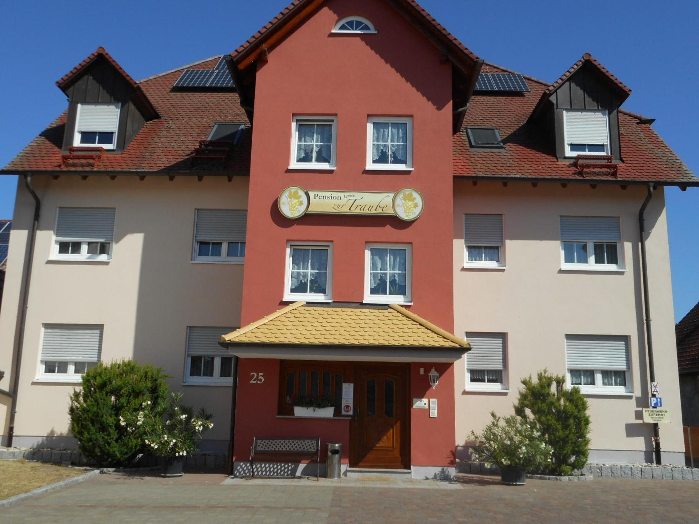 Pension zur Traube 3 Sterne view 2