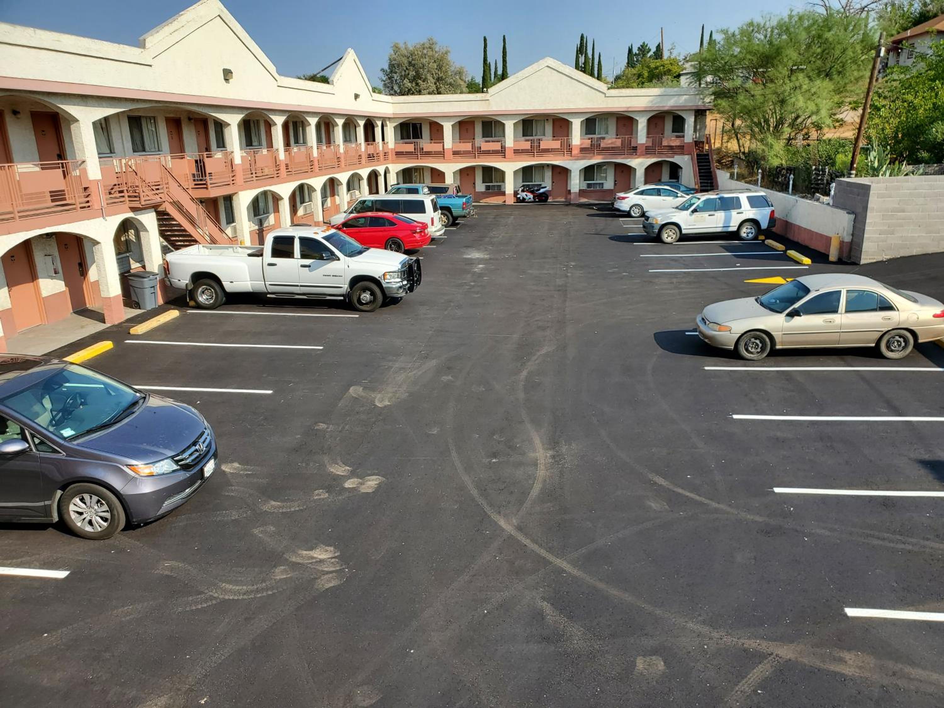 Night Inn view 3