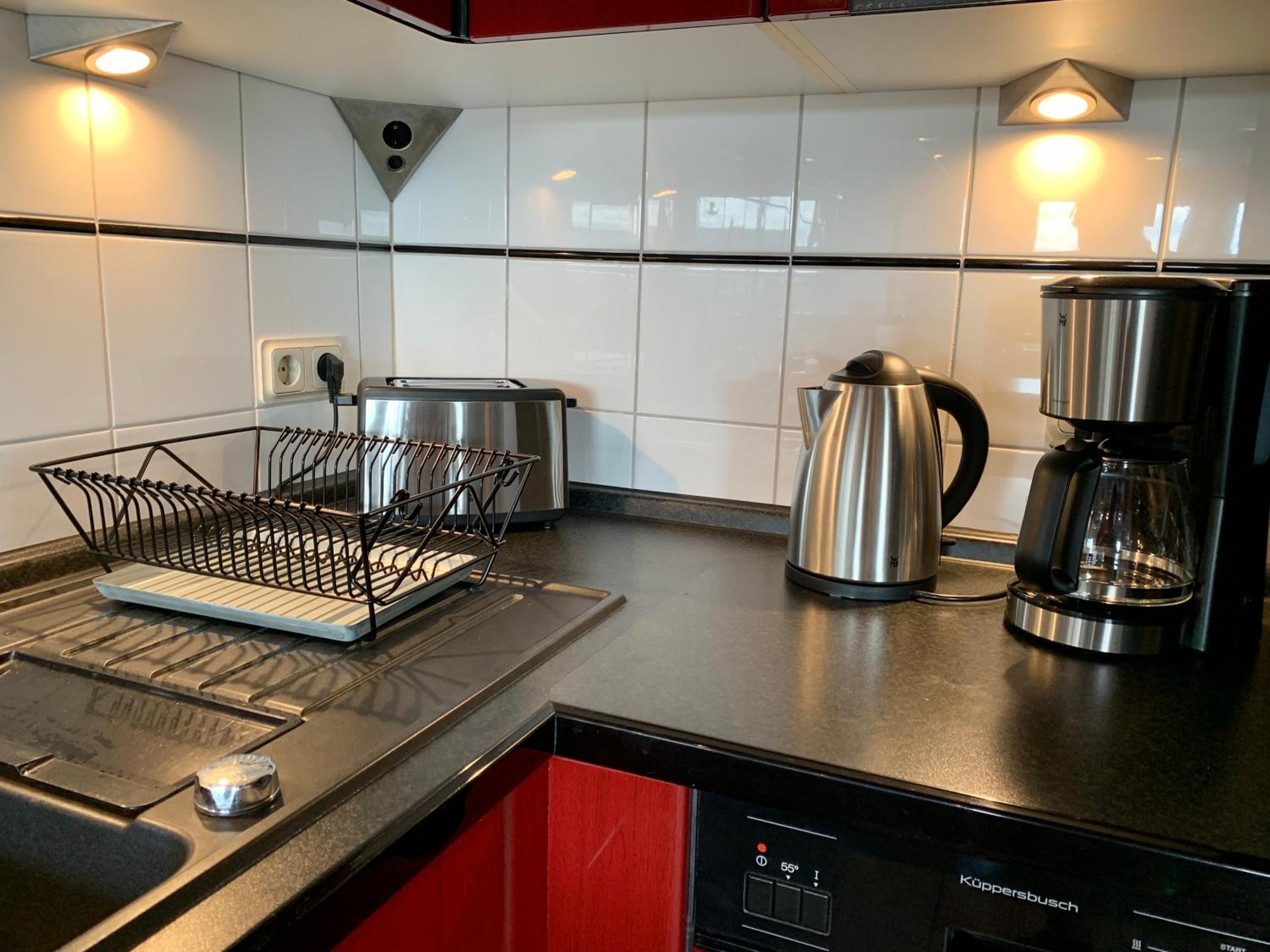 Apartment "Im Sonneneck" bis 4 Personen mit Parkplatz, W-LAN, Netflix im Thüringer Wald, Schleusingen view 3