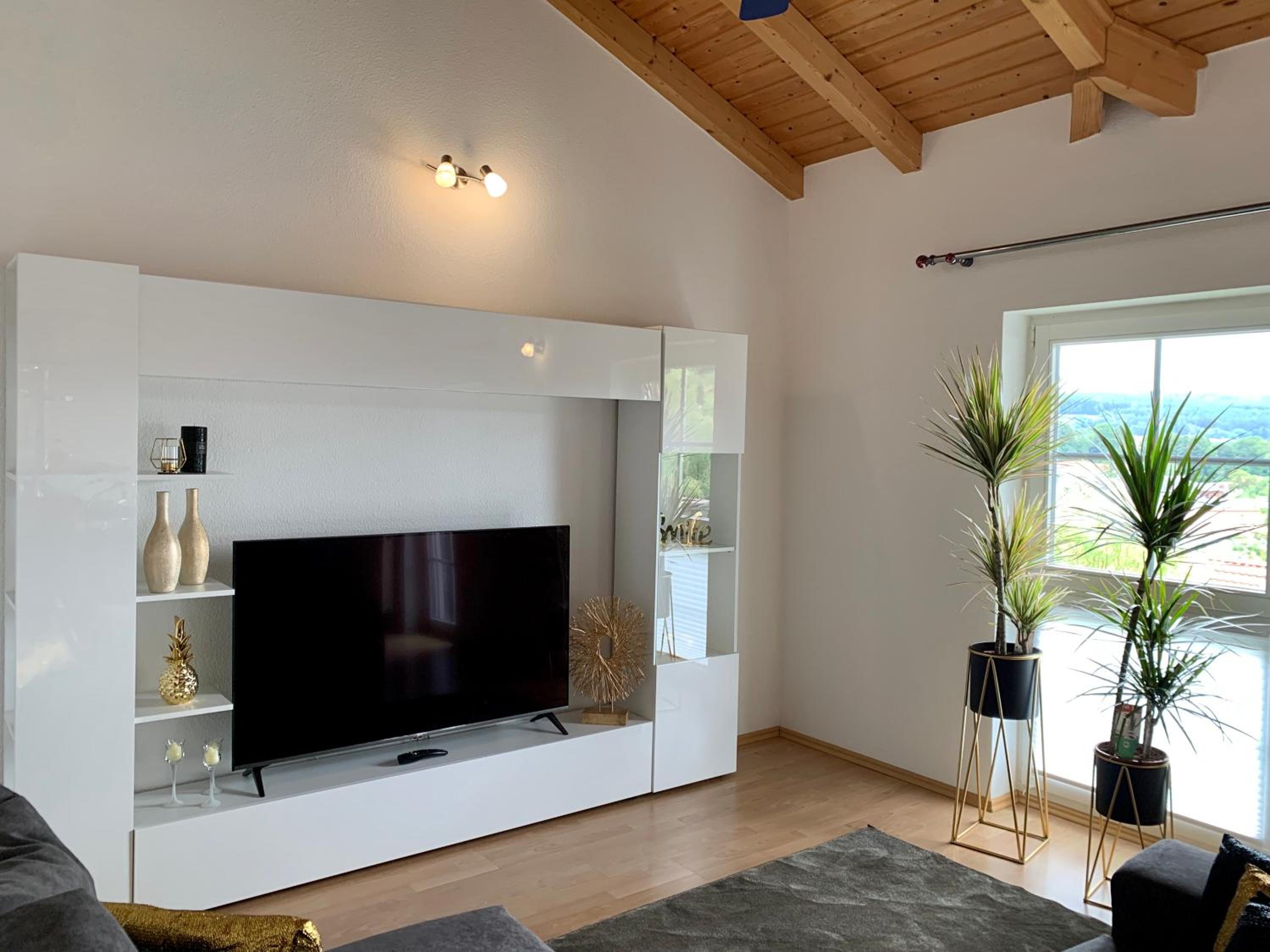 Apartment "Im Sonneneck" bis 4 Personen mit Parkplatz, W-LAN, Netflix im Thüringer Wald, Schleusingen view 4