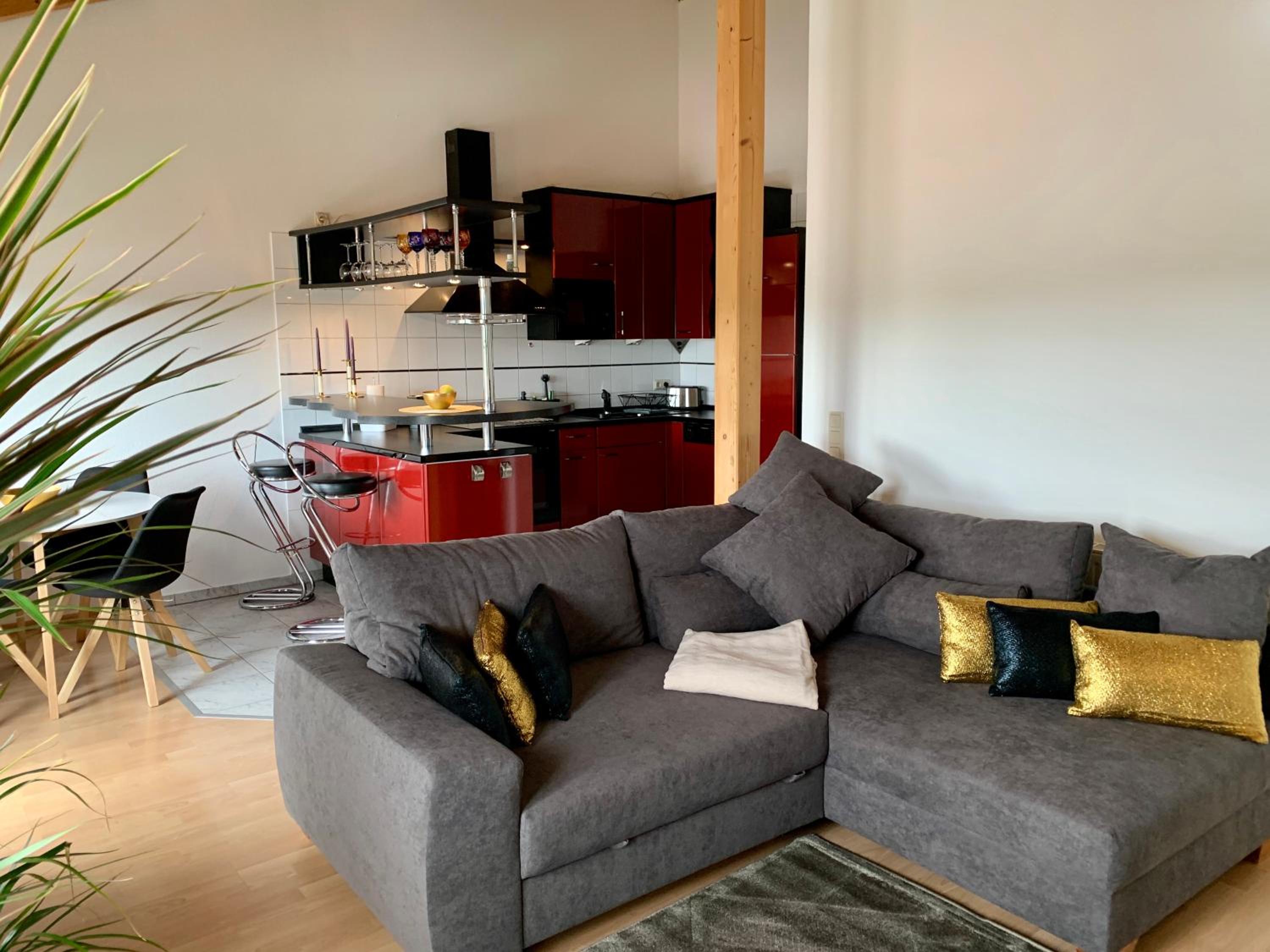 Apartment "Im Sonneneck" bis 4 Personen mit Parkplatz, W-LAN, Netflix im Thüringer Wald, Schleusingen view 5