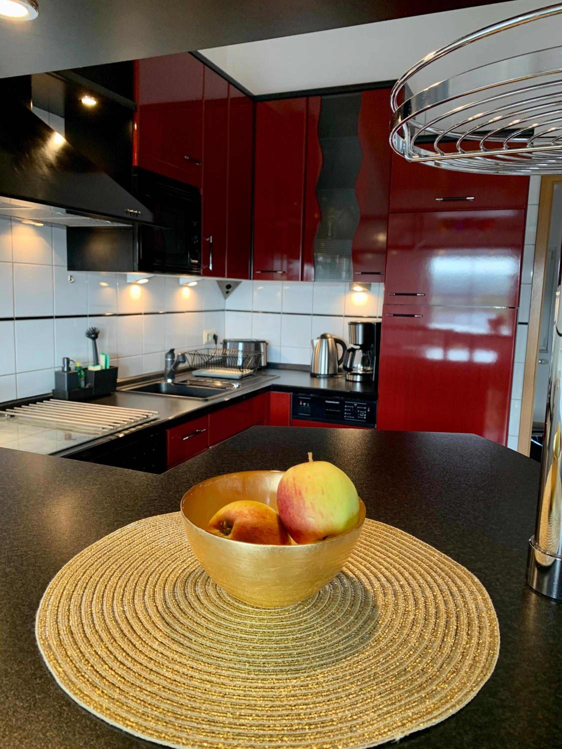 Apartment "Im Sonneneck" bis 4 Personen mit Parkplatz, W-LAN, Netflix im Thüringer Wald, Schleusingen view 2