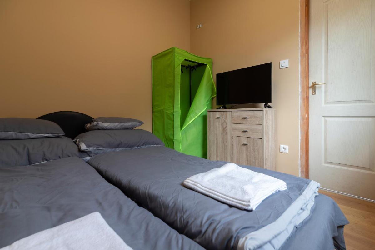 Ivanhoe Apartman view 3