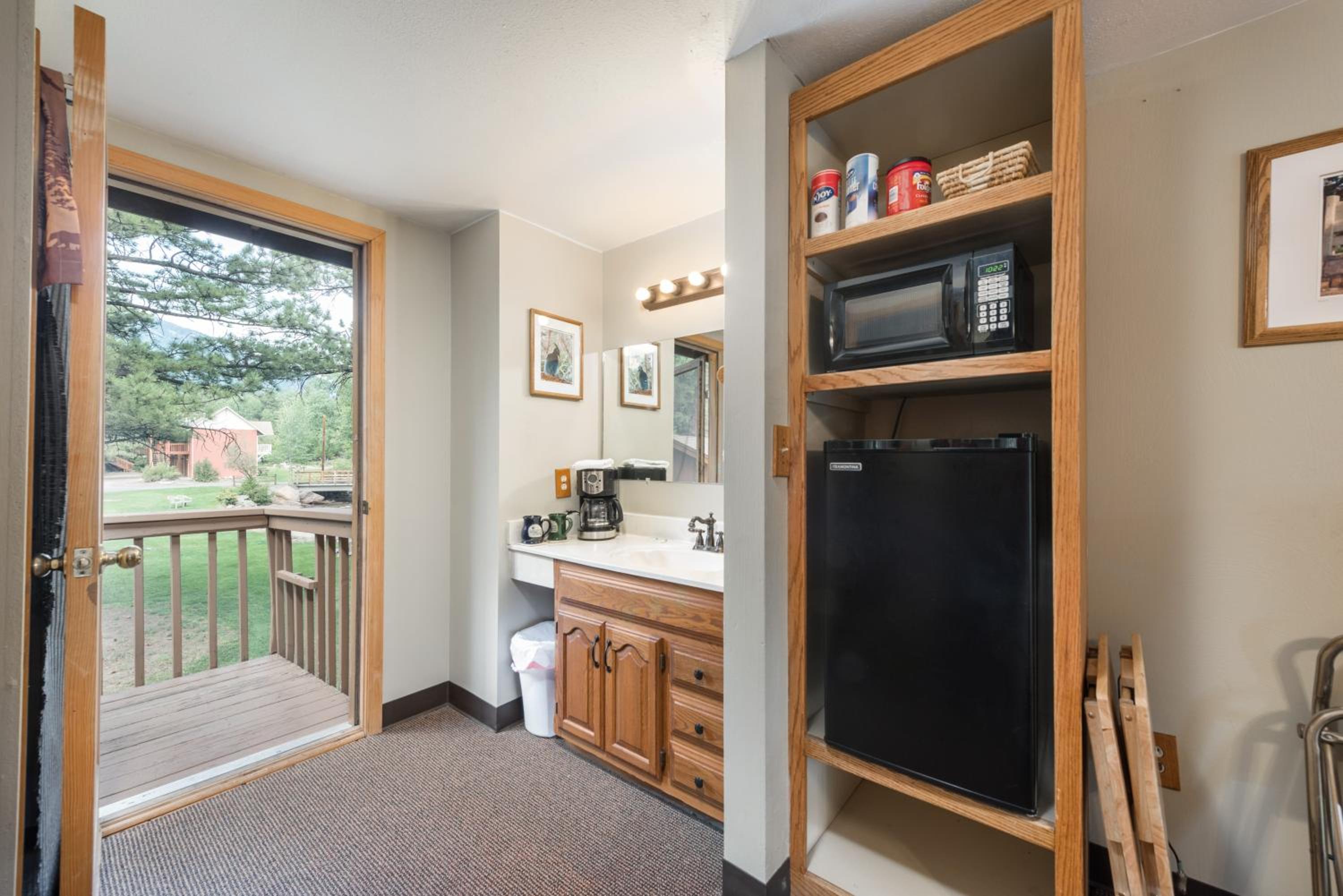 4 Seasons Inn on Fall River - Property Image 38