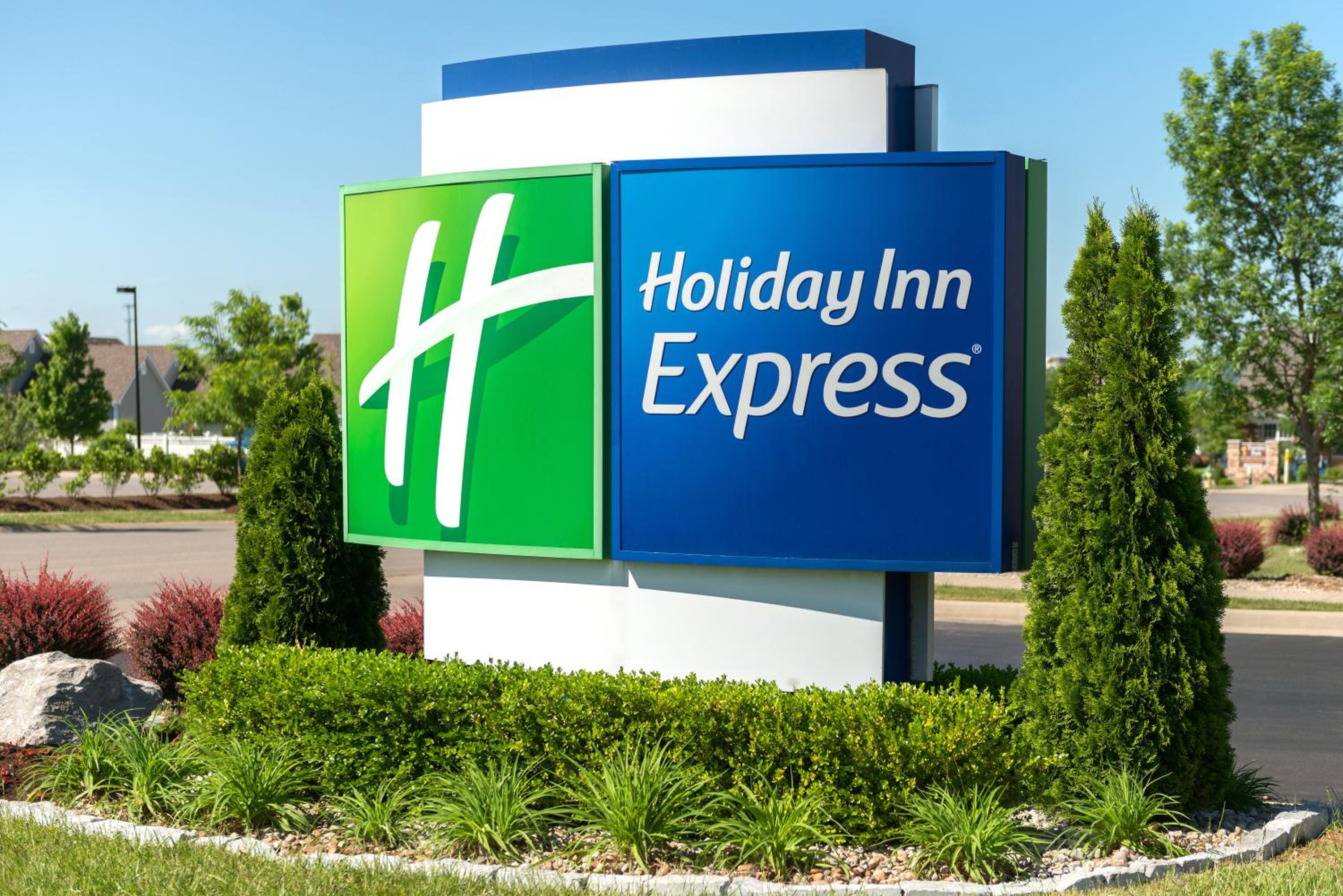 Lexington Vacations - Holiday Inn Express Suites Lexington Downtown Area-Keeneland, an IHG Hotel - Property Image 20