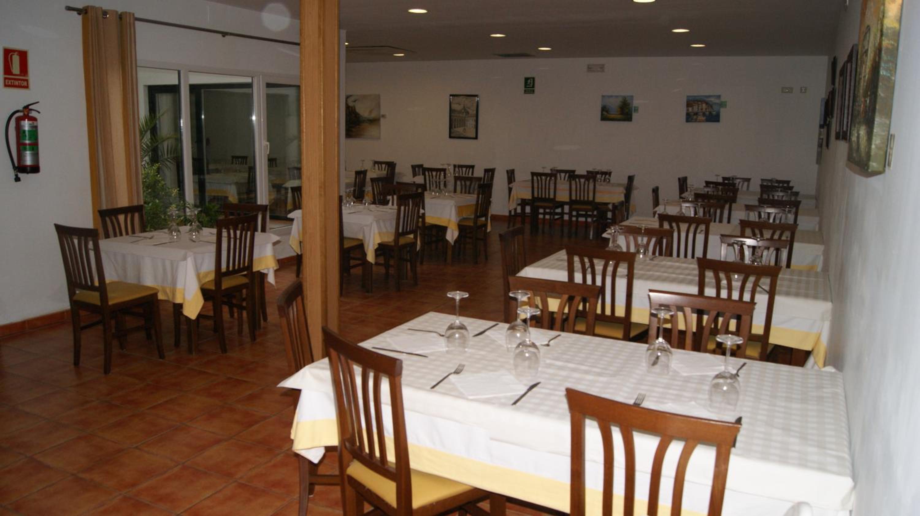 Hostal Restaurante Bustos view 5
