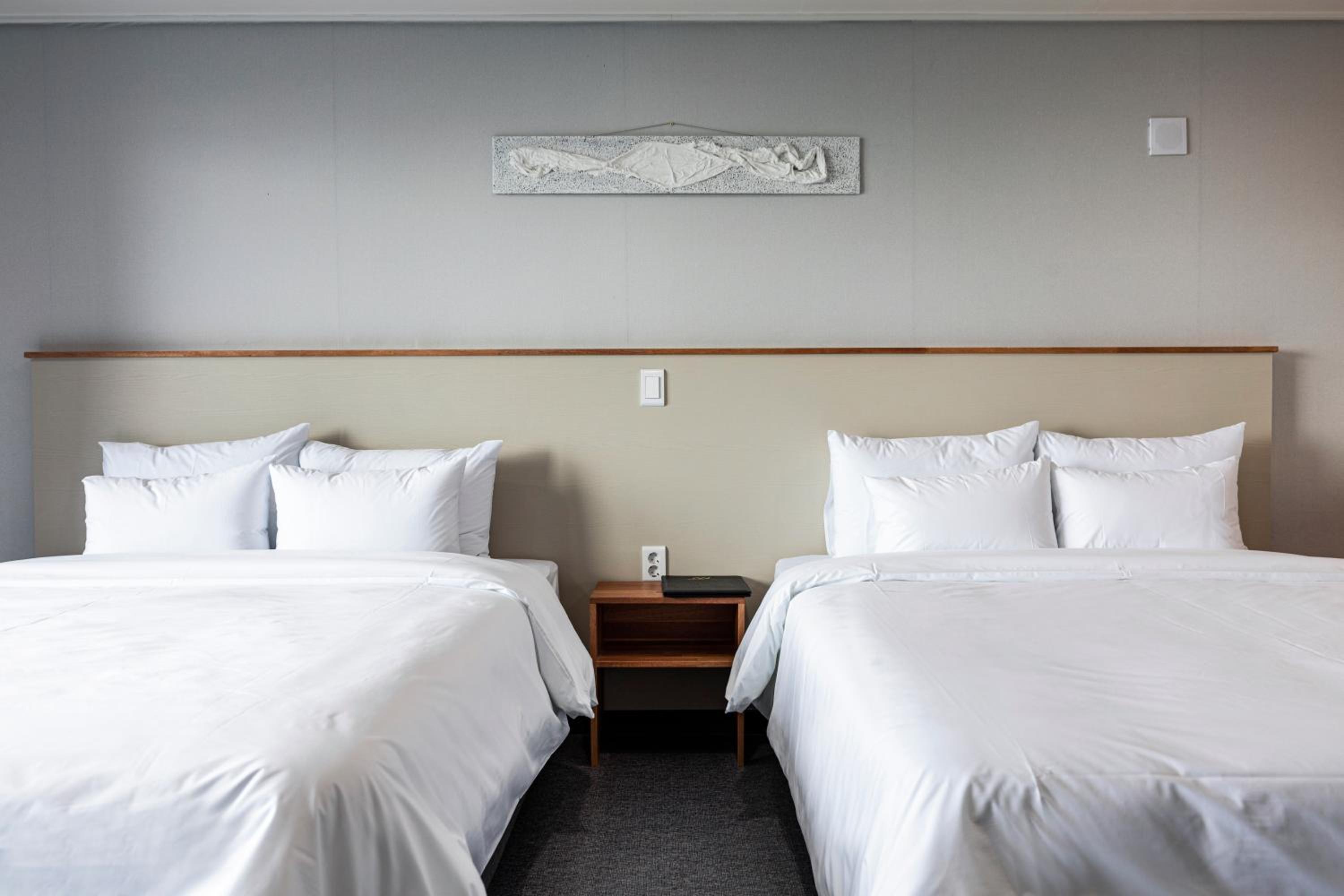 Jeju Vacations - Aewol Stay in Jeju HotelResort - Property Image 5