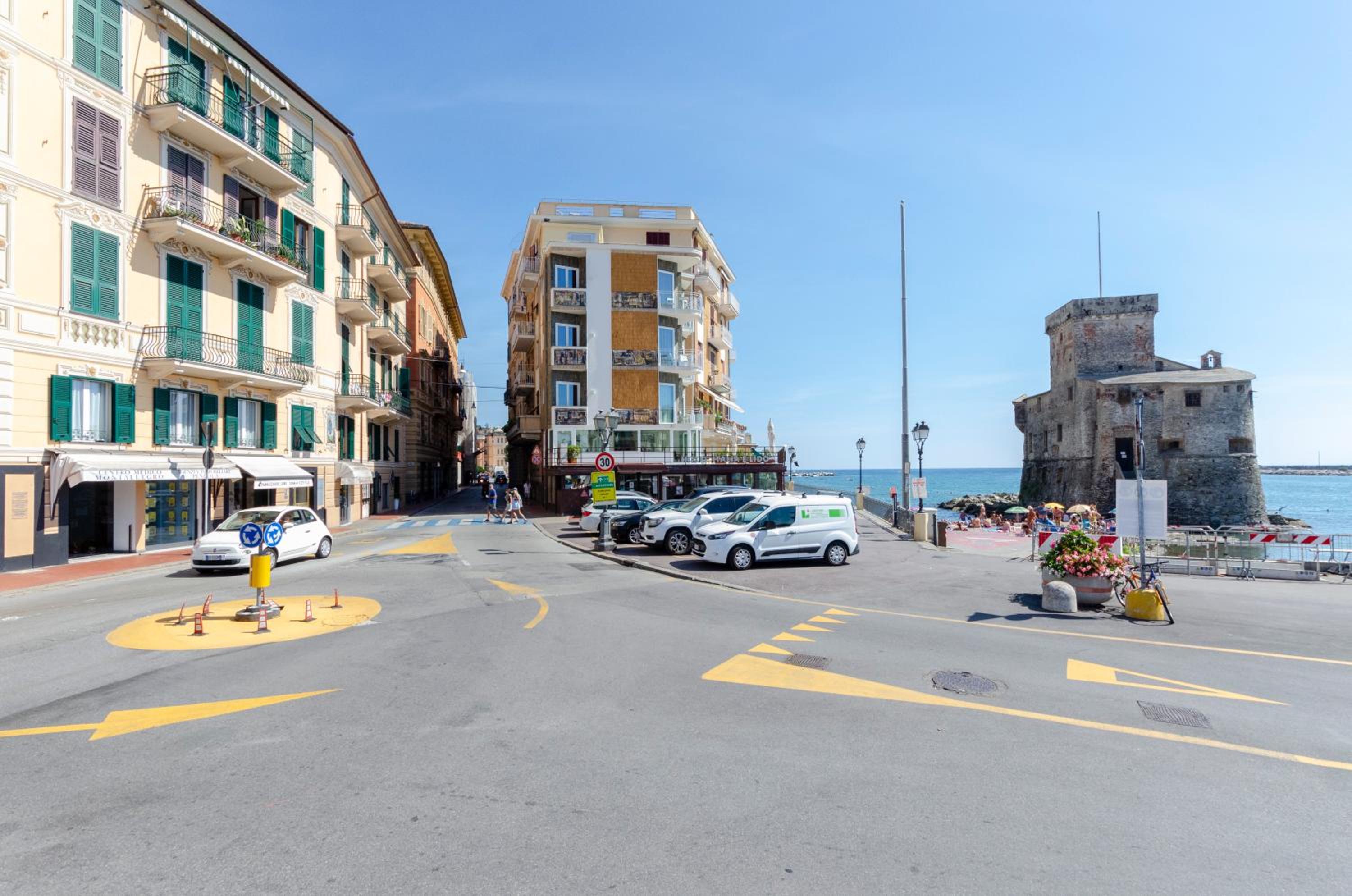 Casa Rosa al Mare, Rapallo view 5