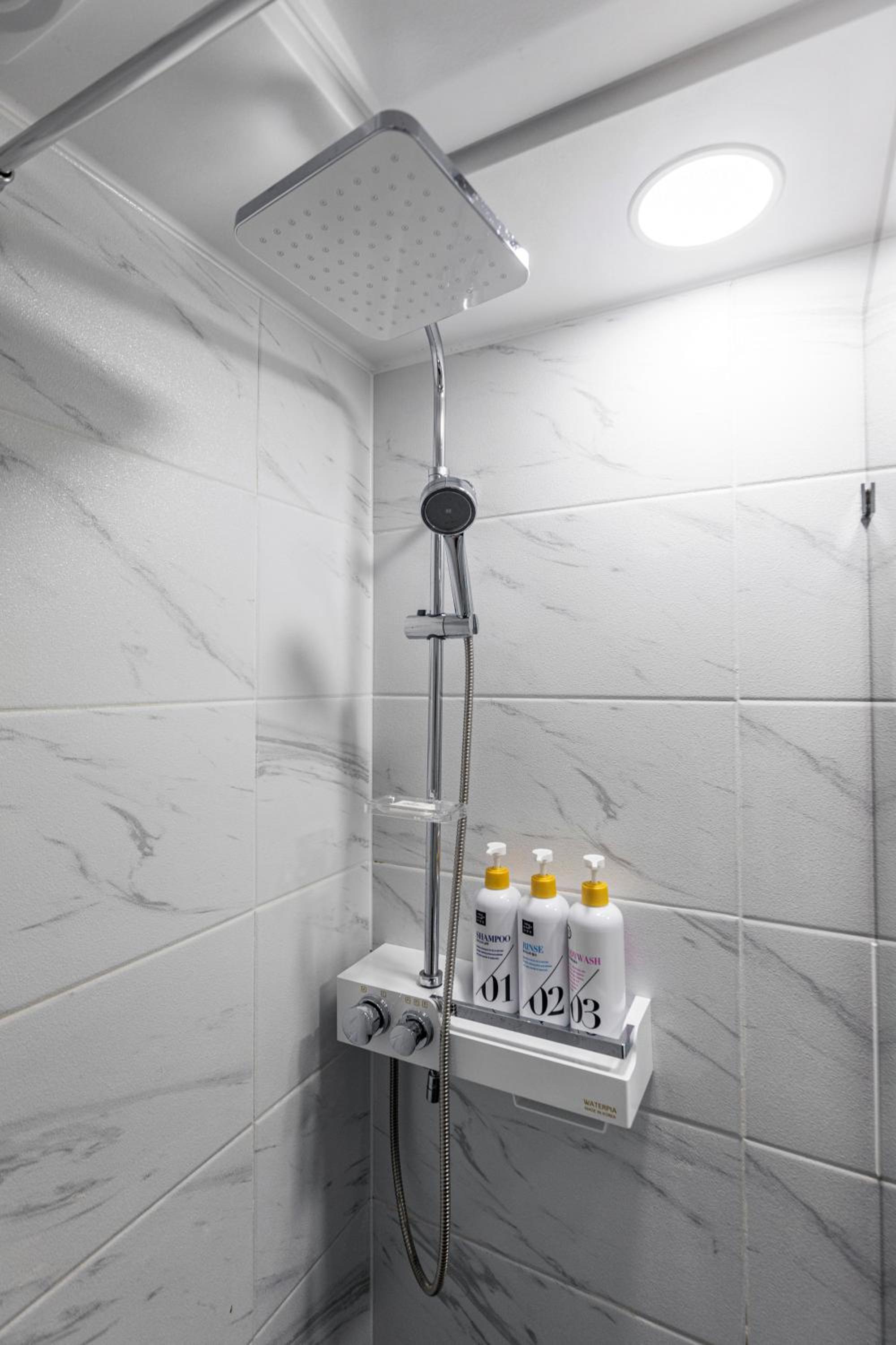Jeju Vacations - Aewol Stay in Jeju HotelResort - Property Image 2