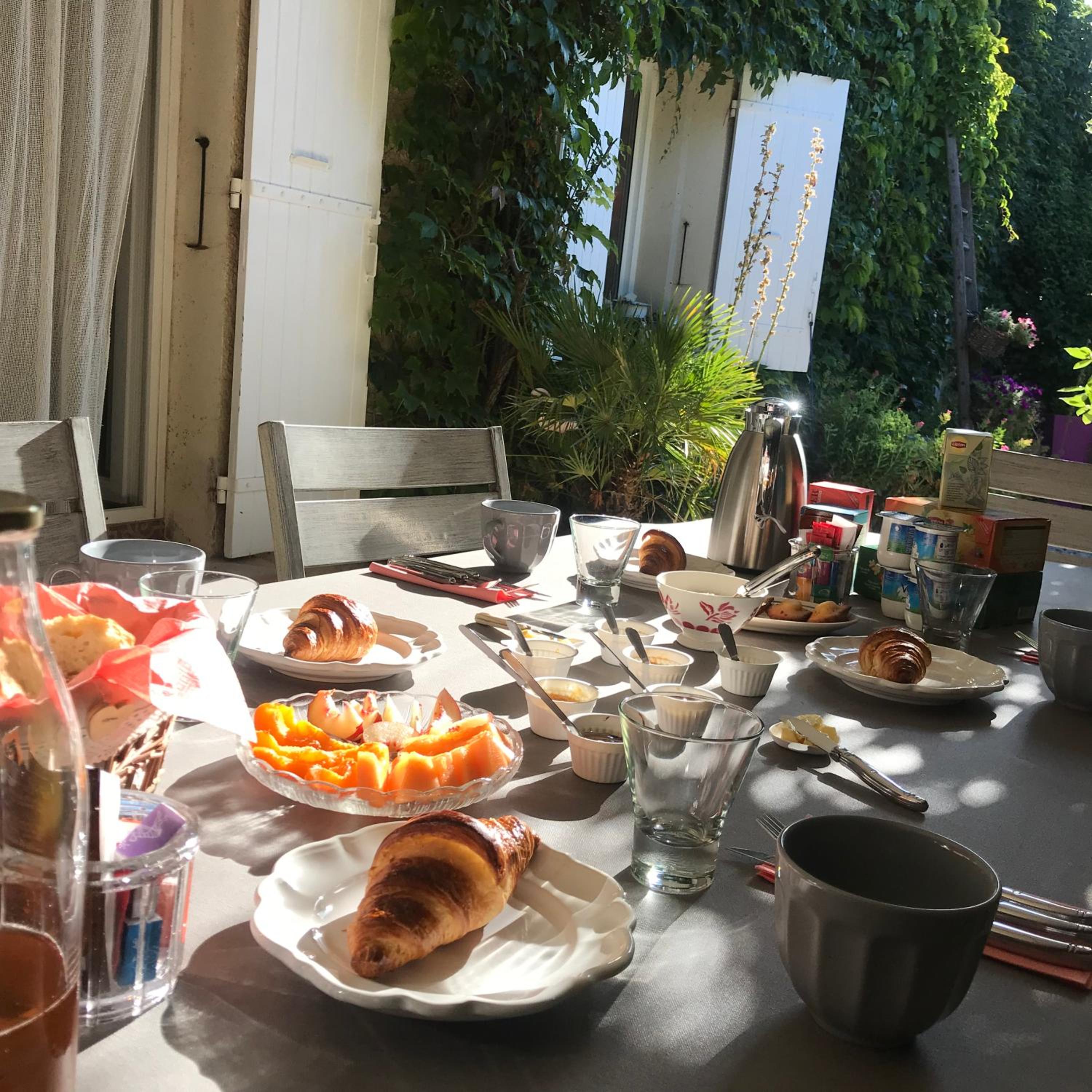 Orange Vacations - Chambres d'Hotes et Gites Le Mas Mellou - Property Image 37