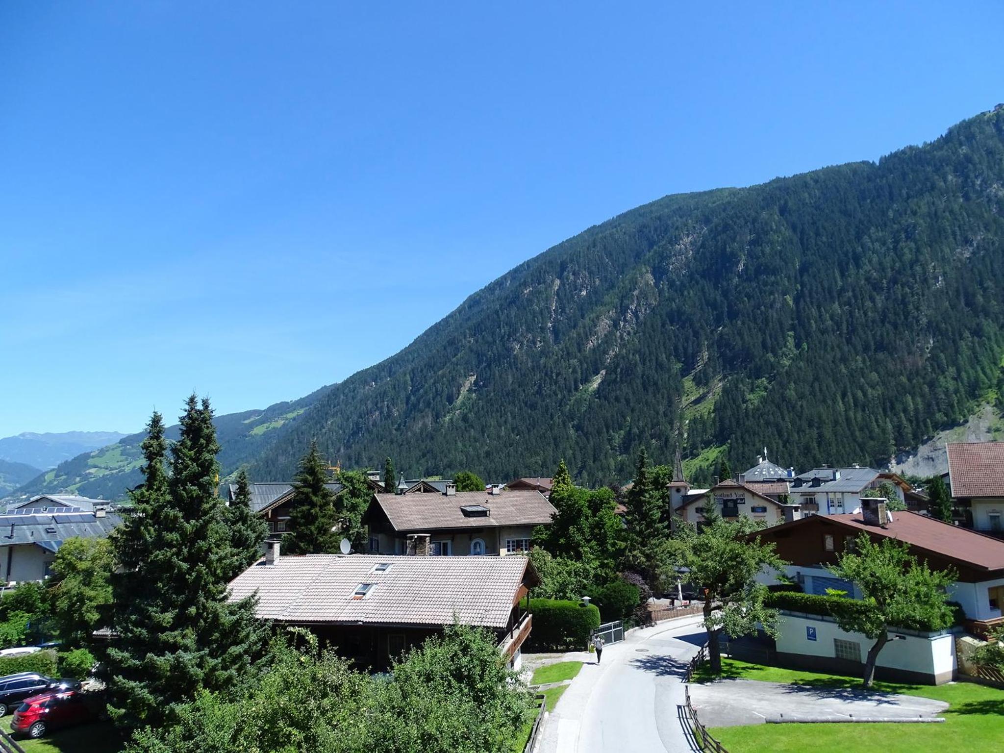 Appartementhaus Mayrhofen by PiaundDirk