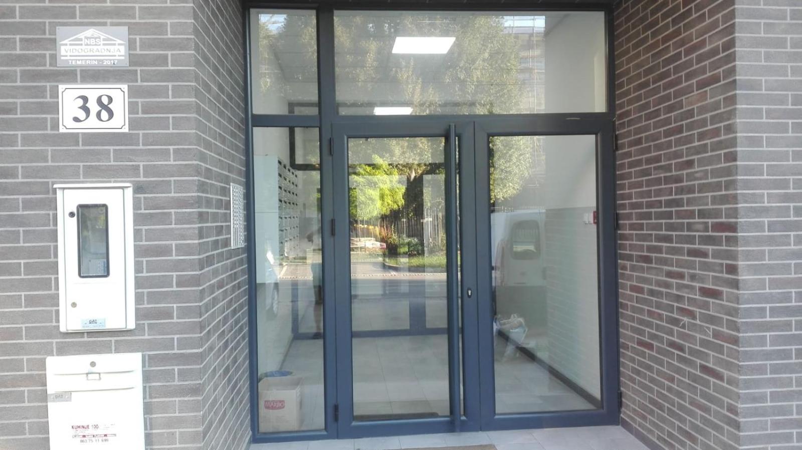 Photo 11