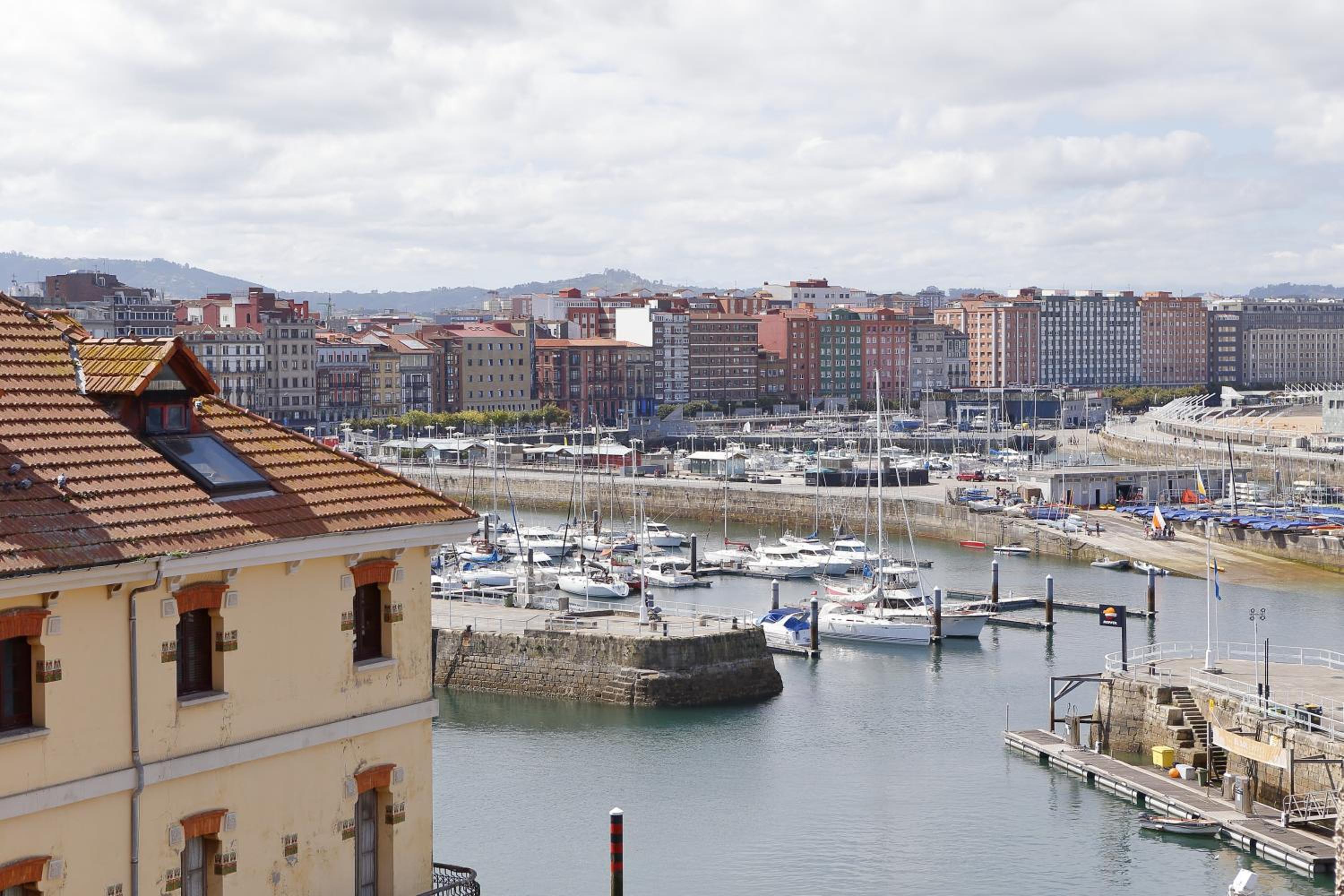 Puerto Deportivo Cimadevilla