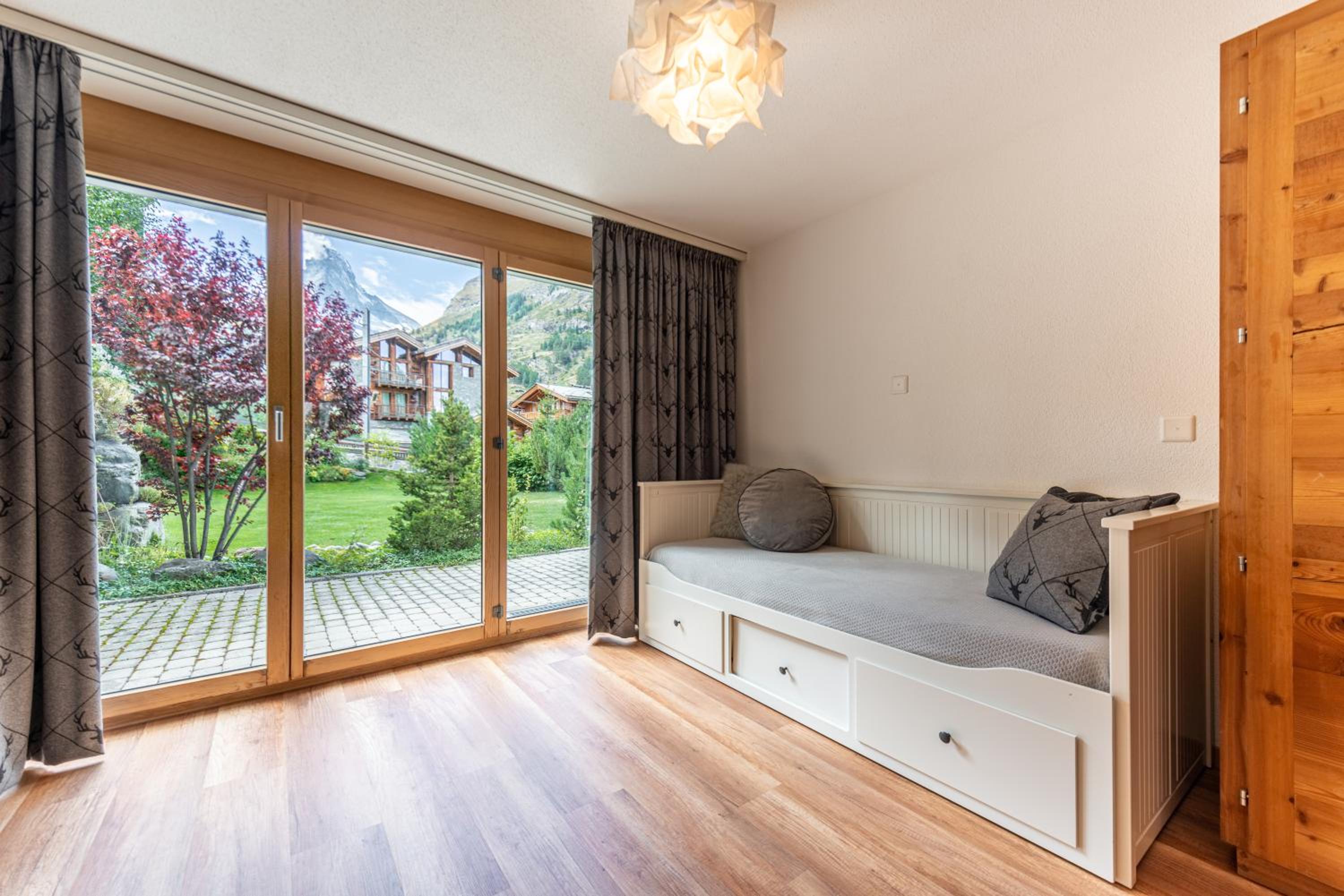Zermatt one bedrom apartment with fantastic Matterhorn views