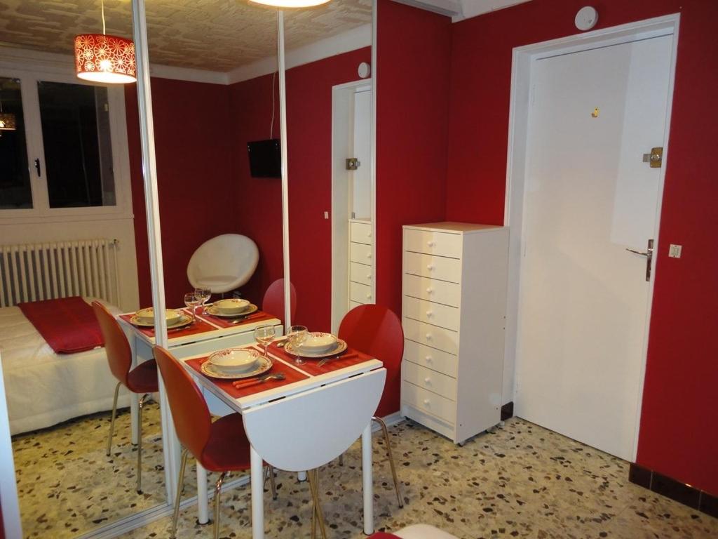 Studio Framboise proche Paris et Disneyland view 4