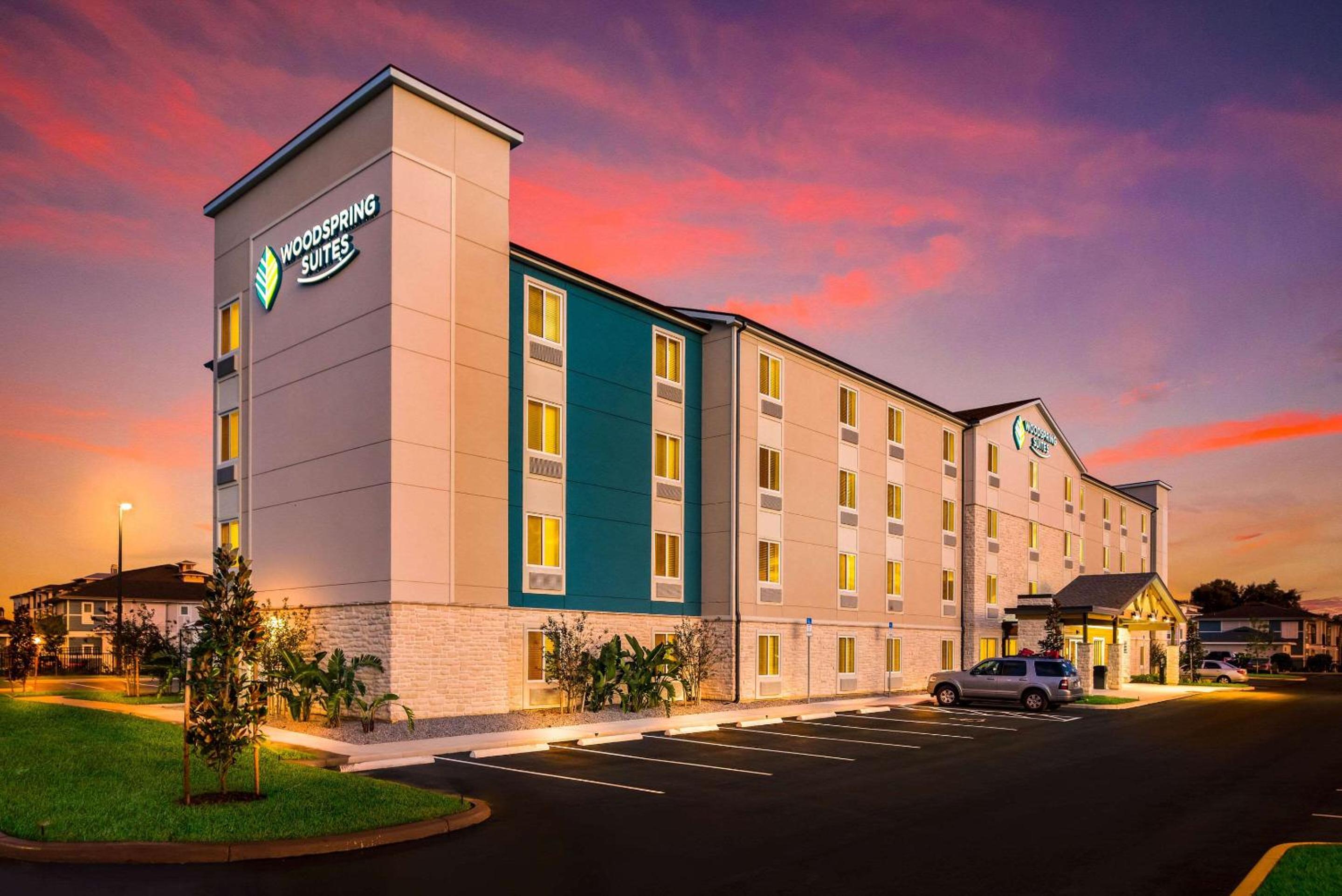 WoodSpring Suites Davenport FL - Image 3