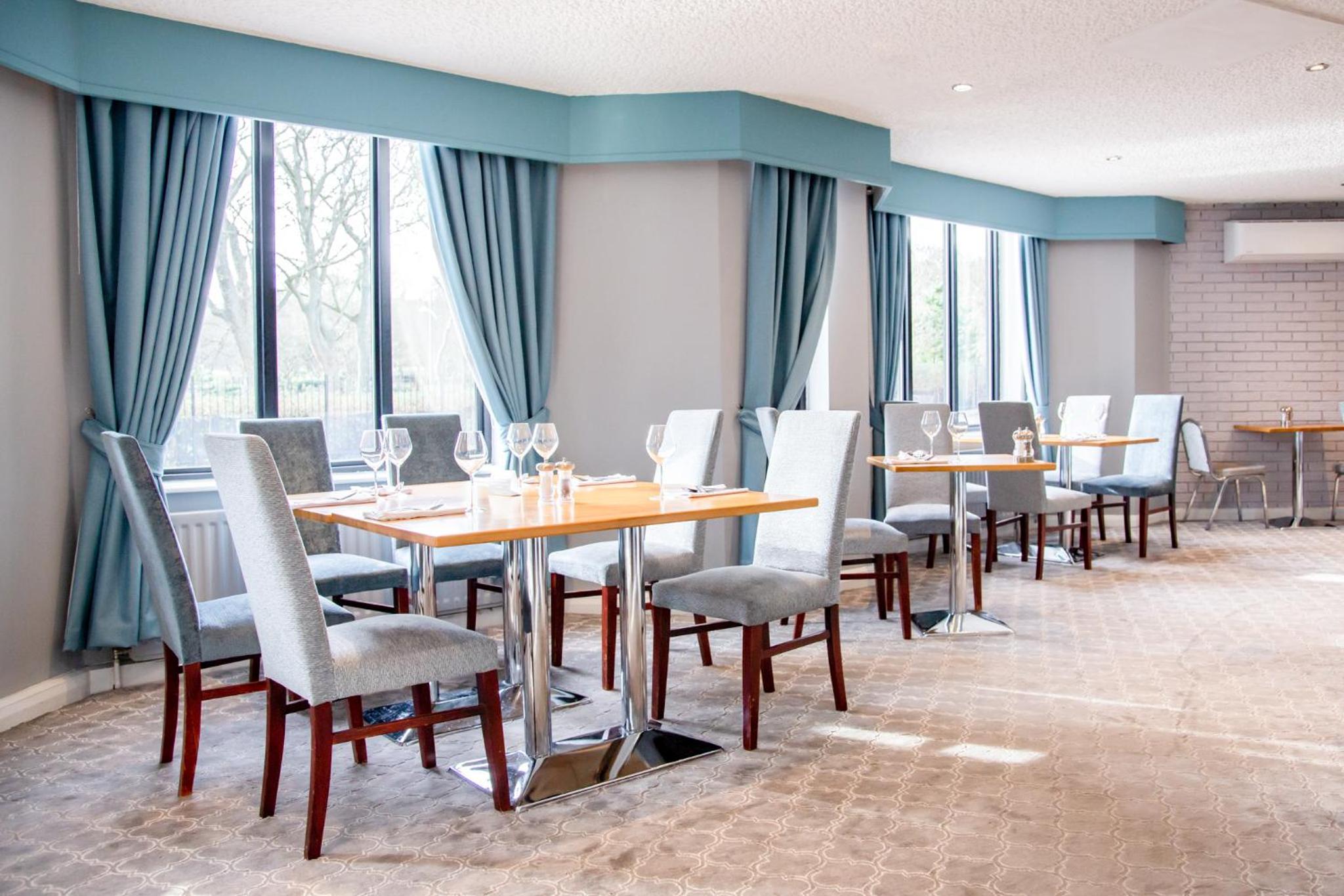 South Shields Vacations - The Sea Hotel - Property Image 2