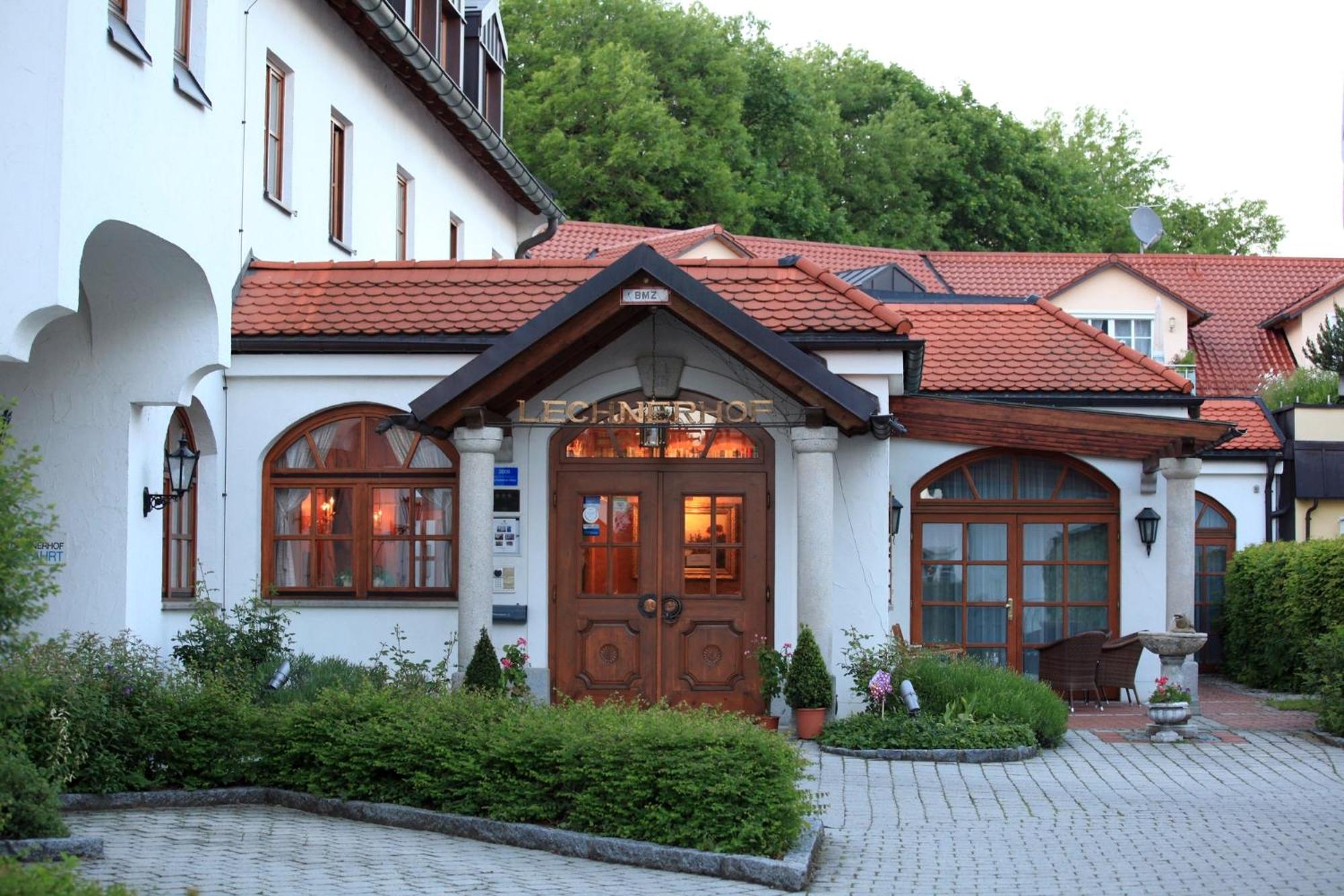 Munich Vacations - Hotel Lechnerhof Unterfohring - Property Image 2