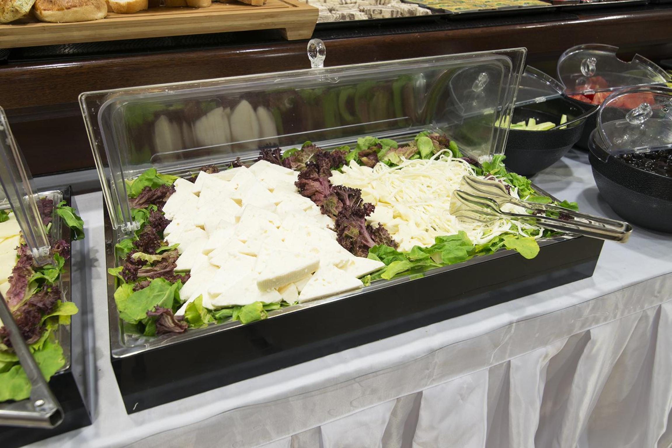 Cumbali Suite Hotel - Image 12