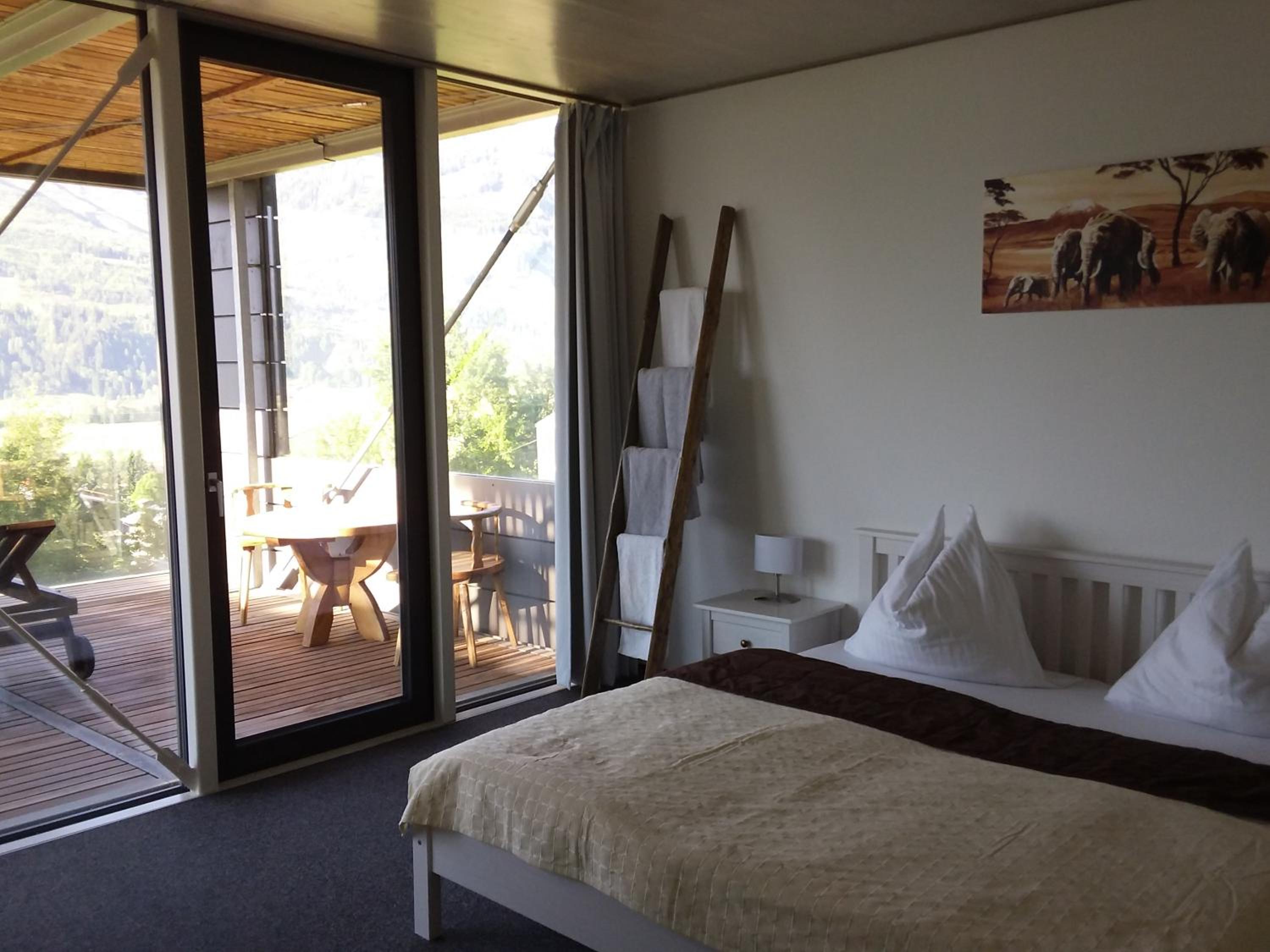 Glas House - Design Holiday Home