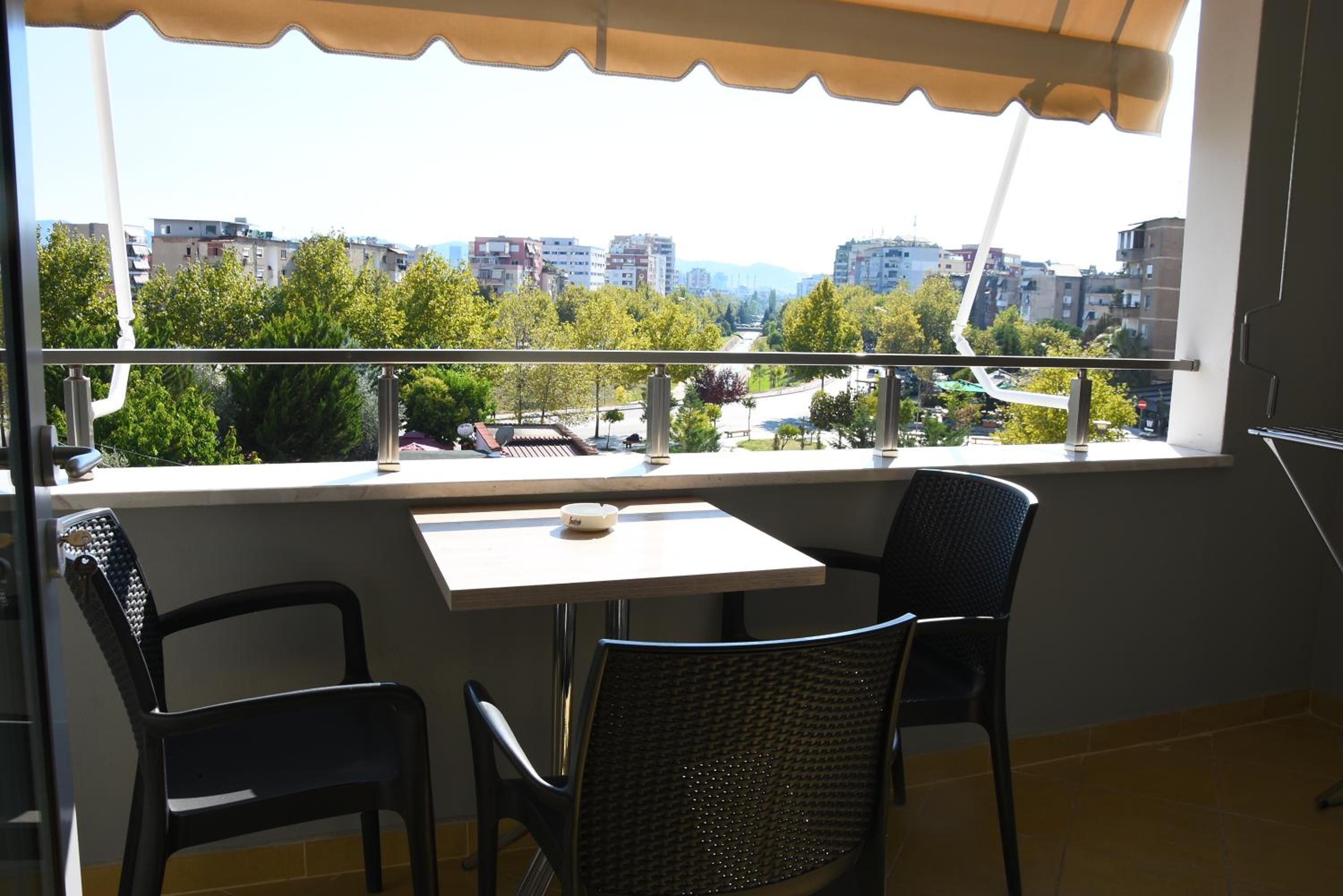 Click Apartments - Tirana