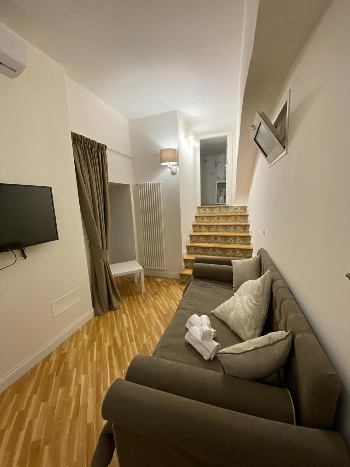Alcaprì Suite Napoli Centro