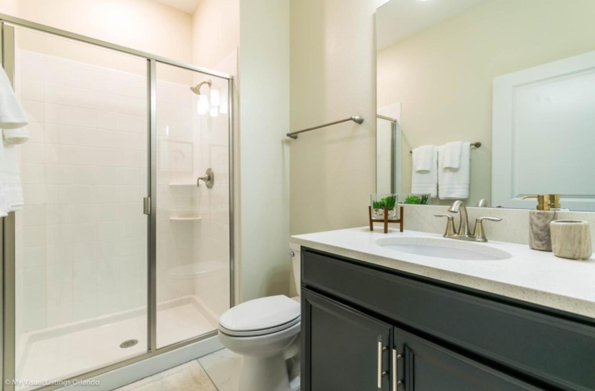 Luxury Orlando Villa Private Pool & Resort Amenities view 2