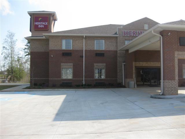 Heritage Inn view 3