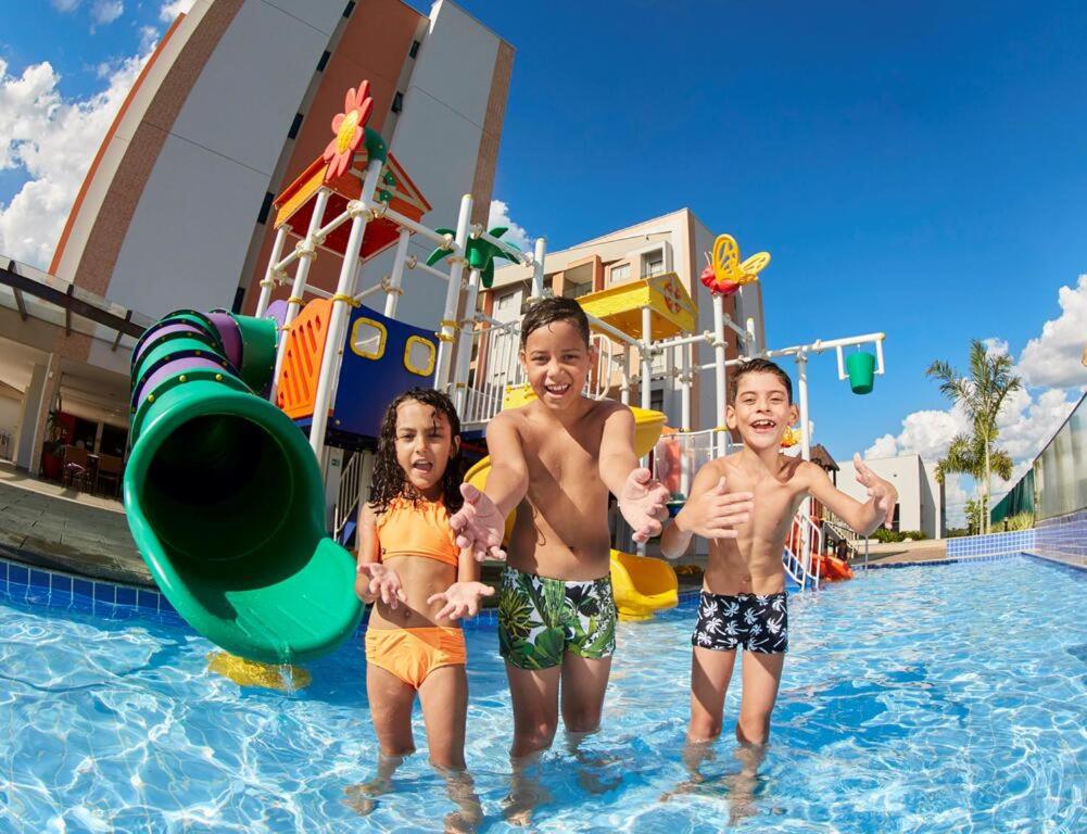 Caldas Novas Privê Alta Vista Thermas Resort - Sensacional! Apto Suíte Luxo 02 Quartos até 06 pessoas - Incrível!