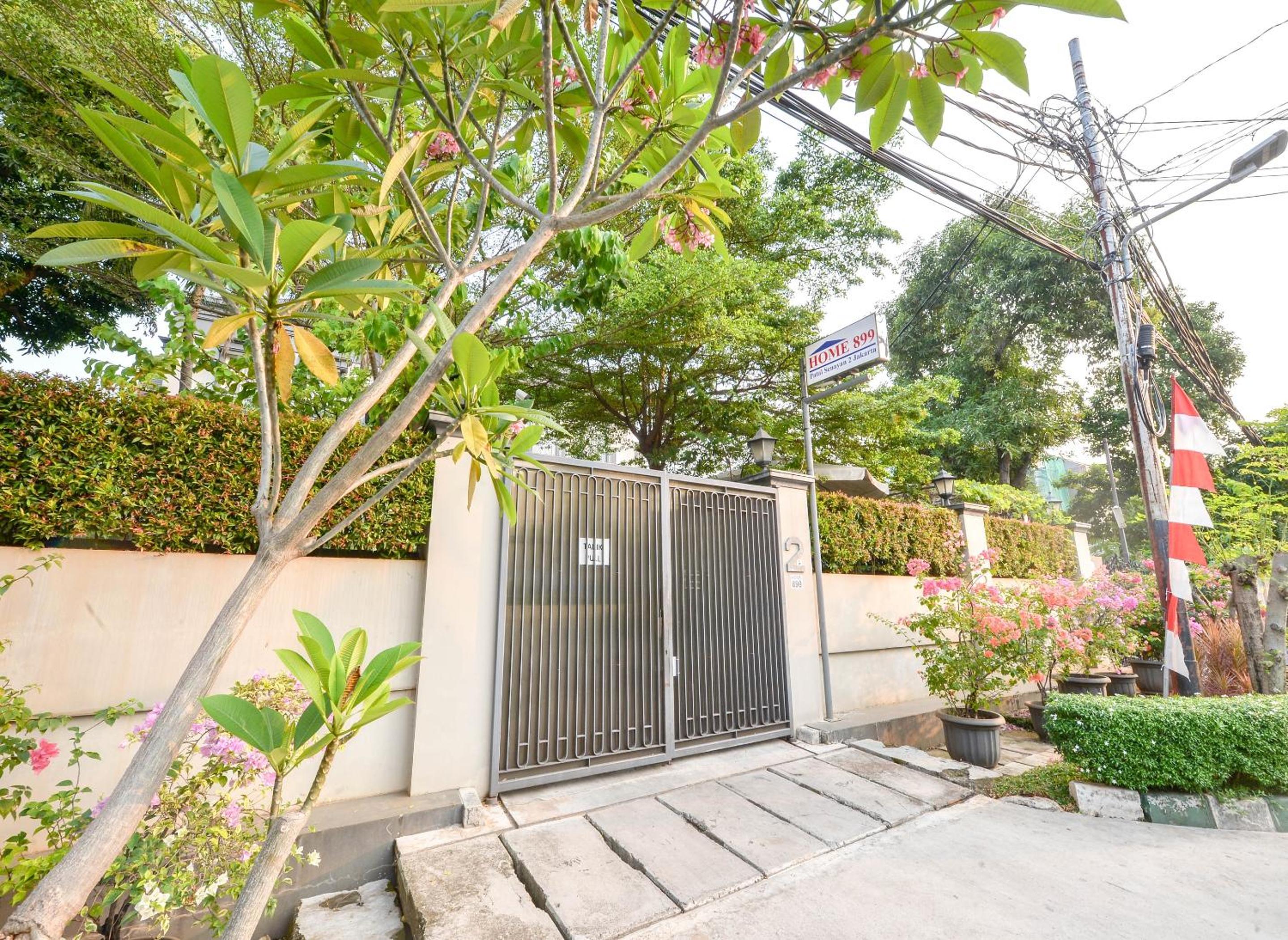 Home 899 Patal Senayan