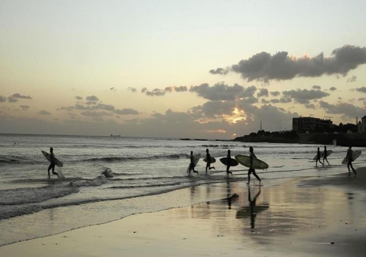 Broadbeach - Shop, Dine & Unwind