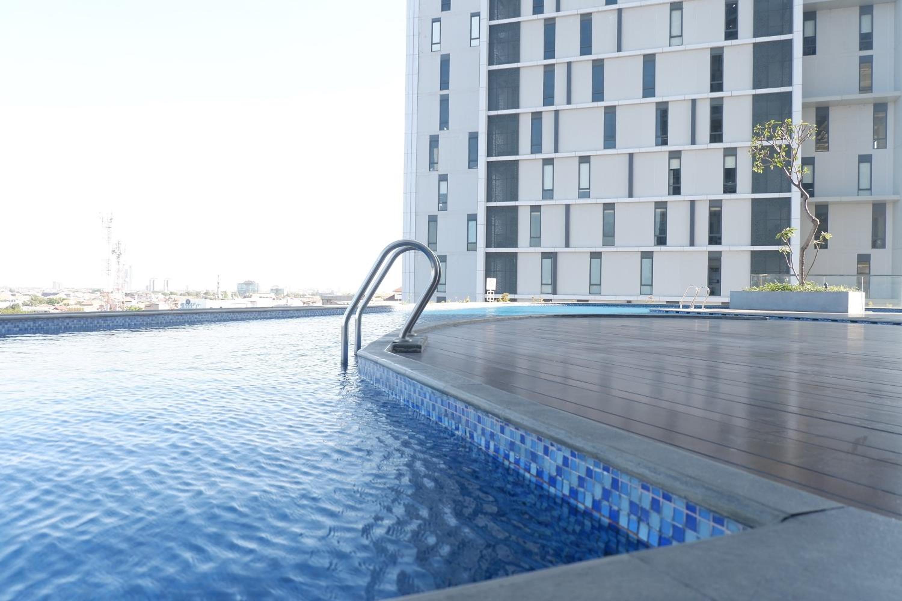 1BR Apartment The Linden Connected to Marvell City Mall By Travelio