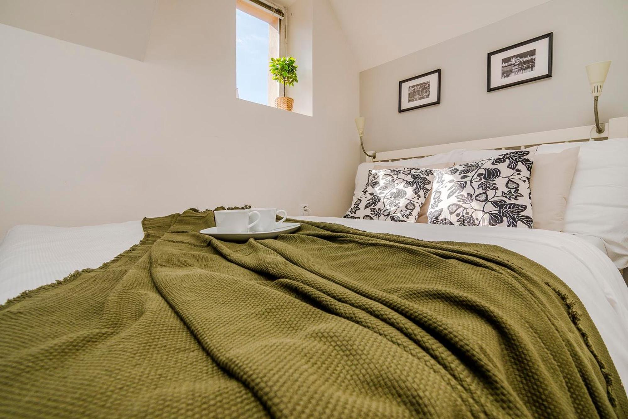 APTs in OLD TOWN PRAGUE by Michal&Friends