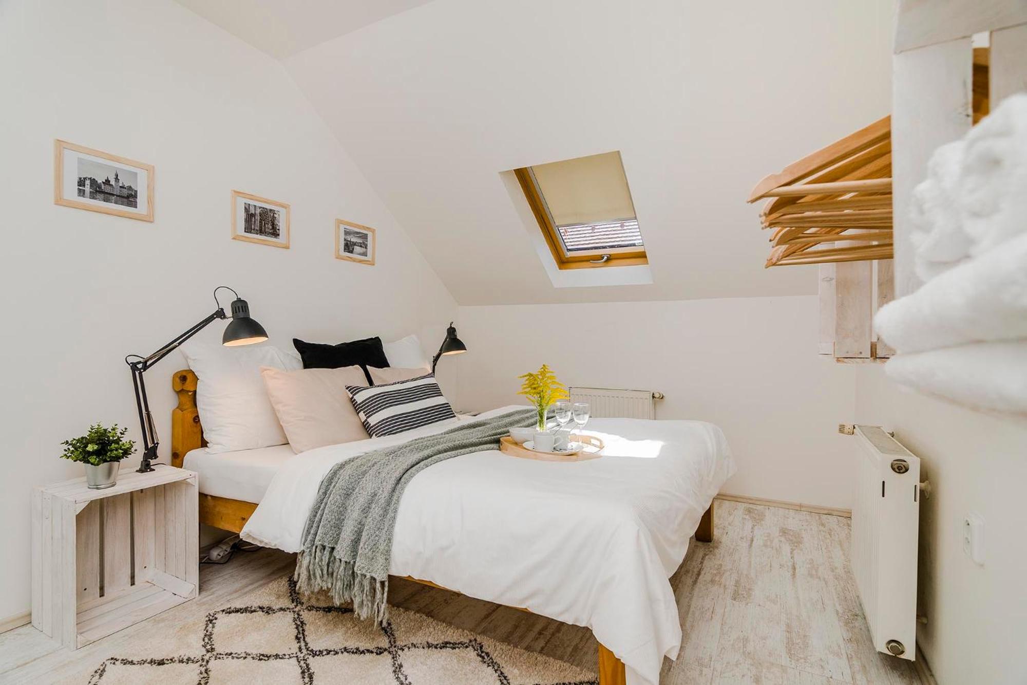 APTs in OLD TOWN PRAGUE by Michal&Friends