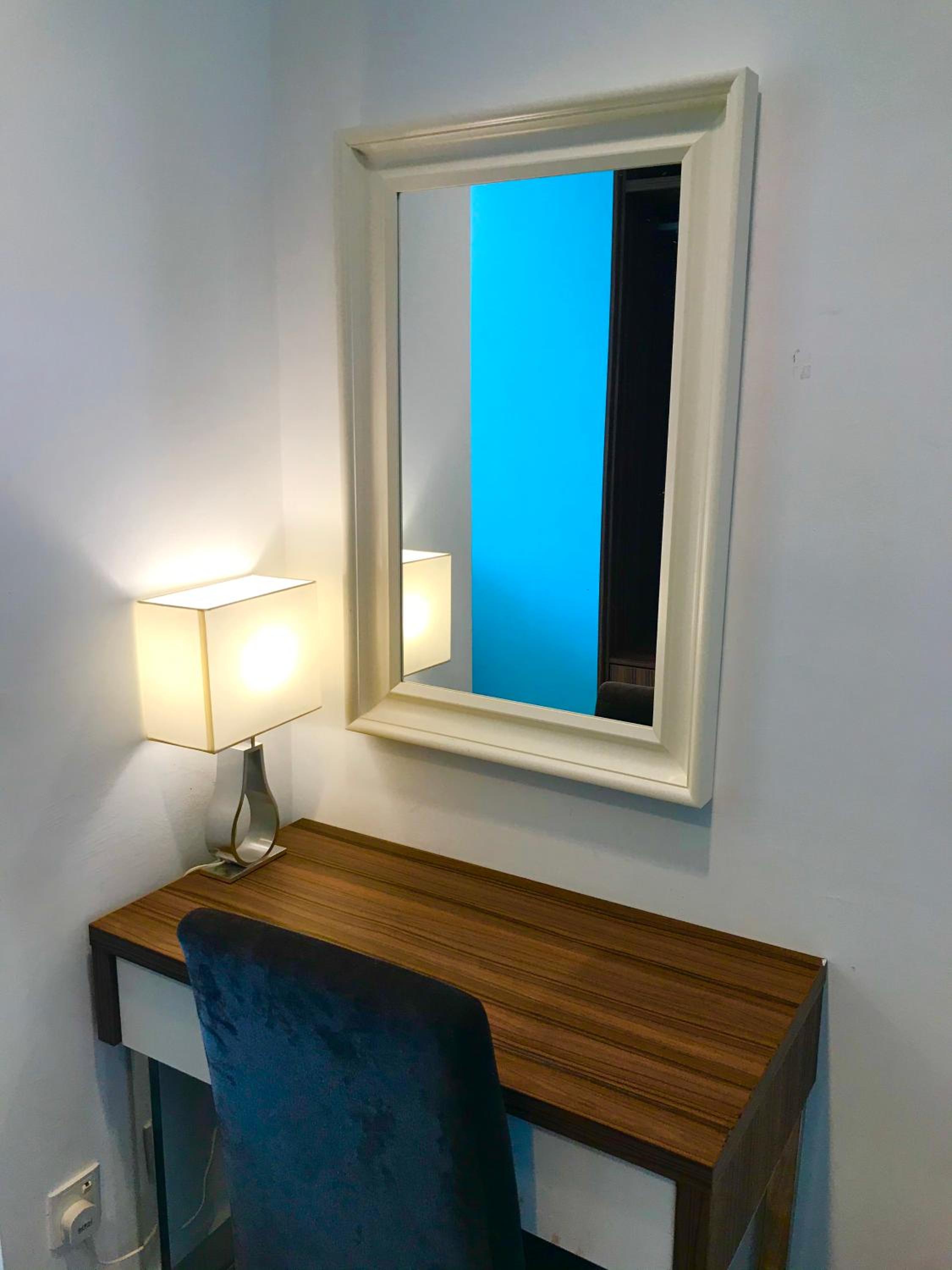 Mansion One Suites by Little Cabin photo 5
