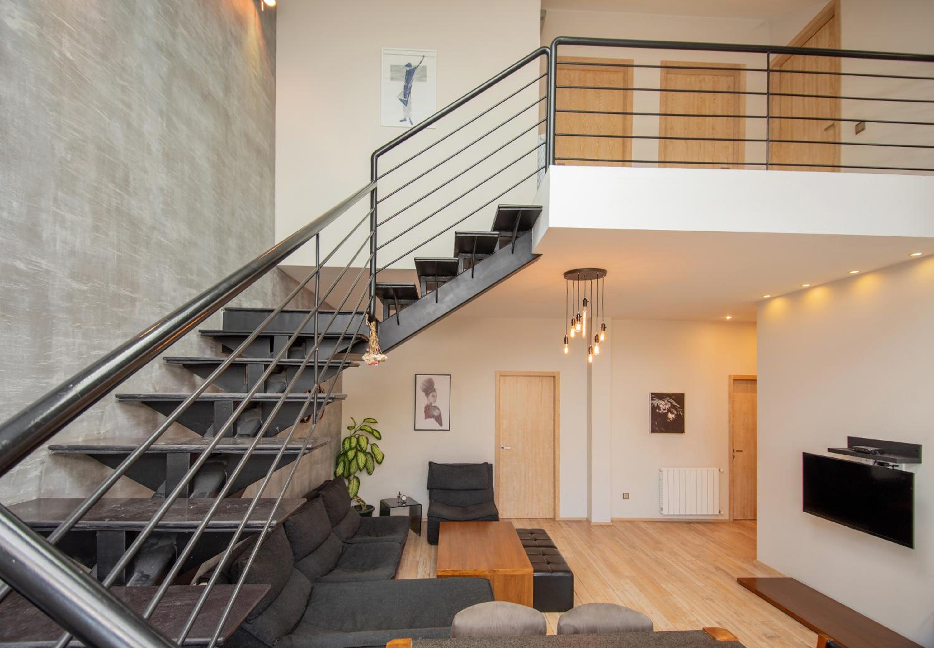 Luxury 4 bedroom apartment #1 in the city center of tbilisi view 3