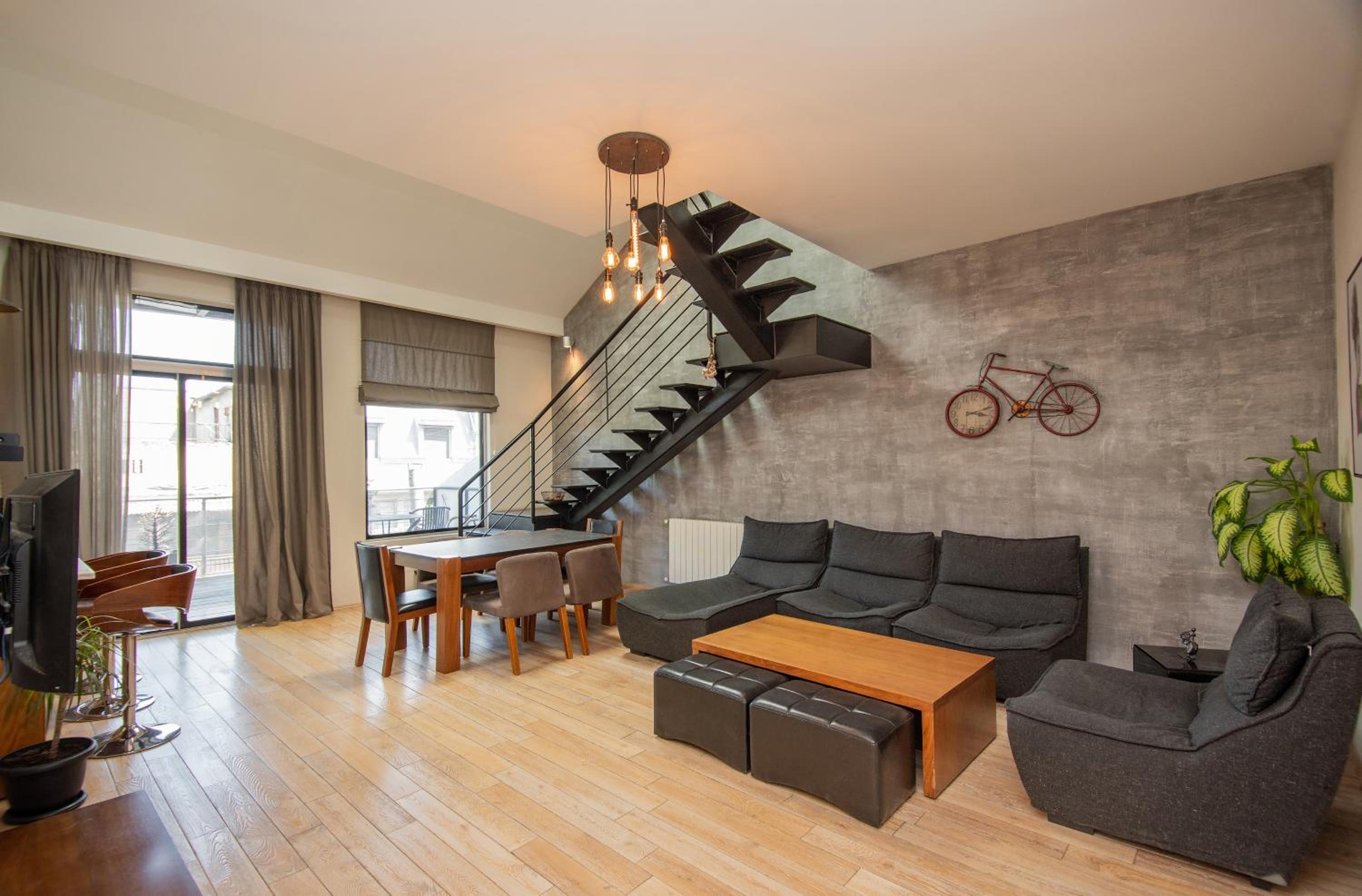 Luxury 4 bedroom apartment #1 in the city center of tbilisi view 4
