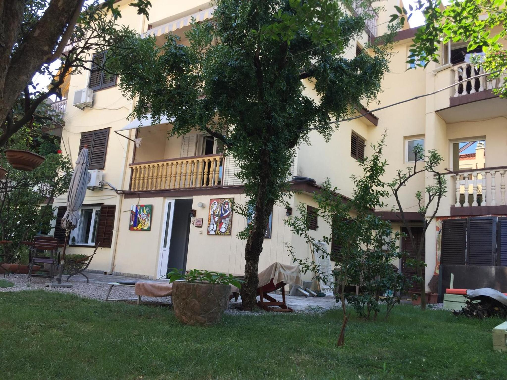 Photo 28