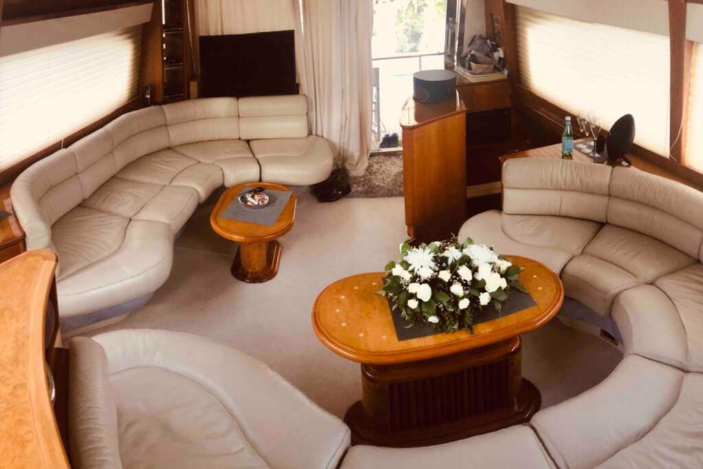 Italian Superyacht Bianca Lucida