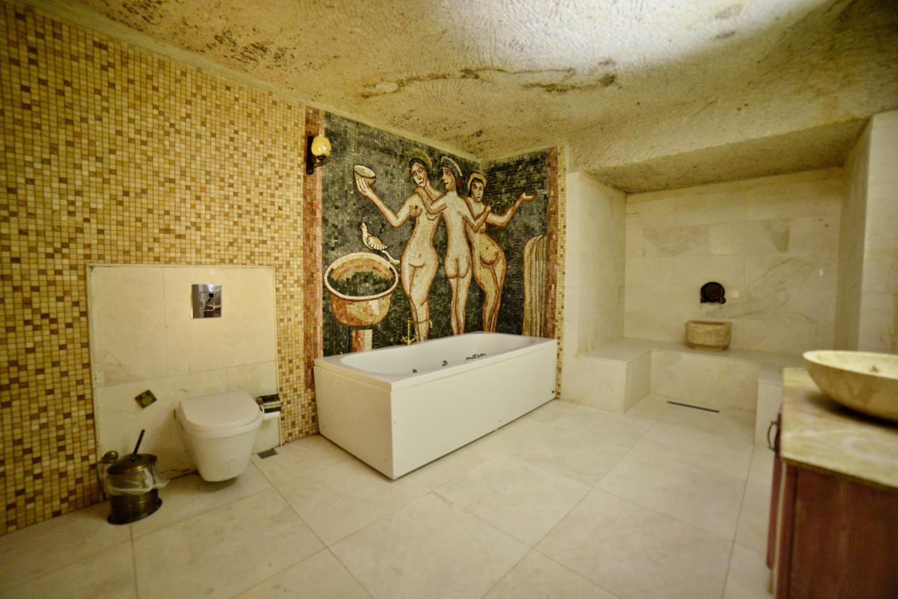 Caftan Cave Suites - Image 26