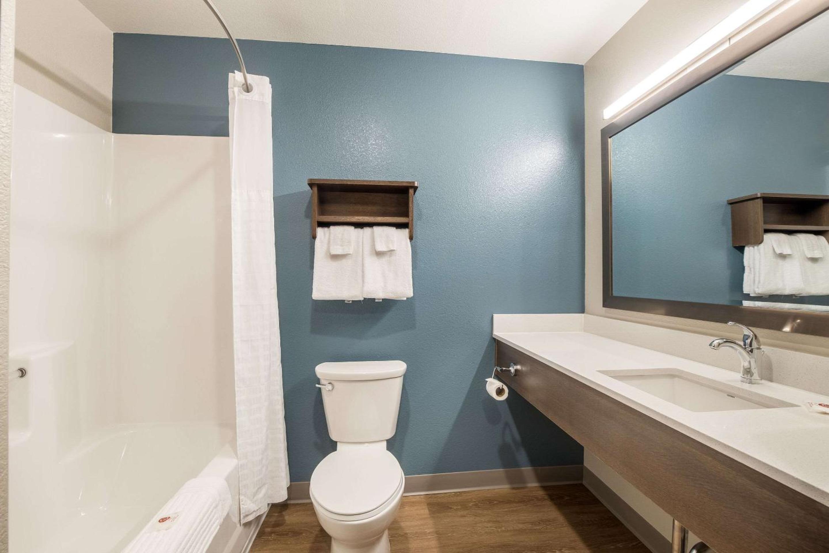 WoodSpring Suites Colton - Property Image 2