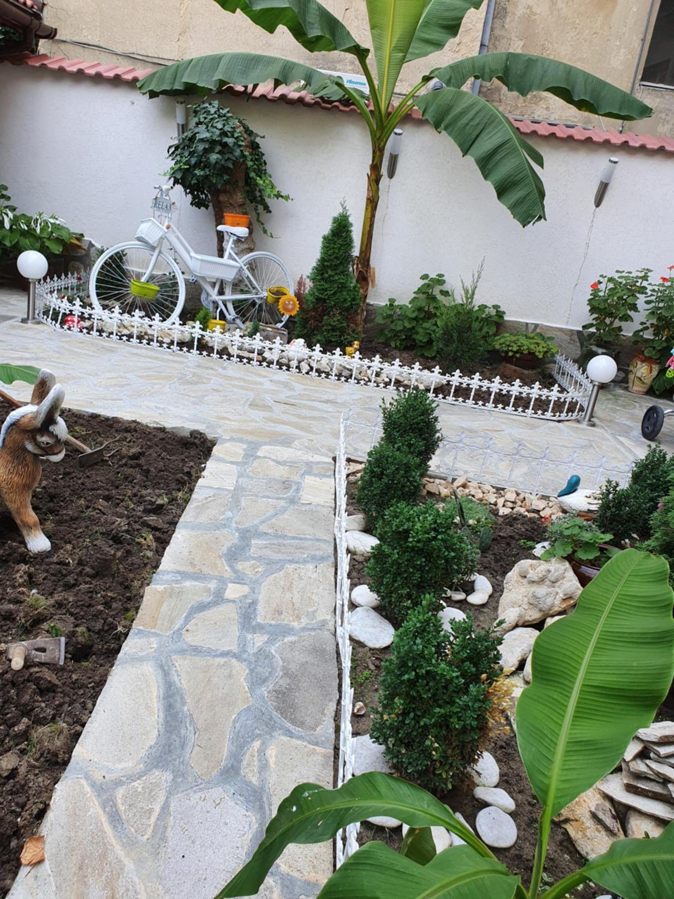 Photo 47