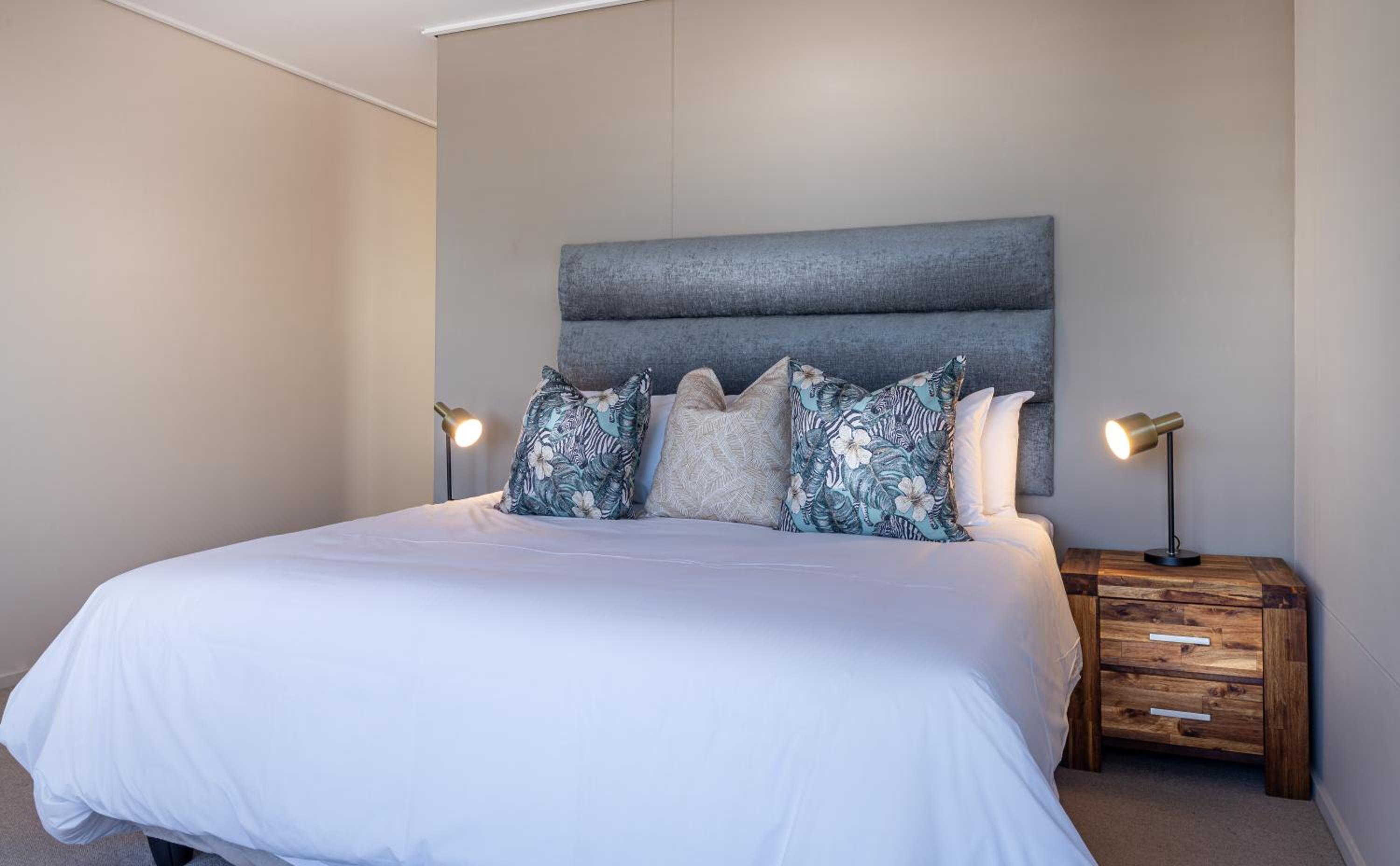 The Antrim Apartments by Totalstay view 3