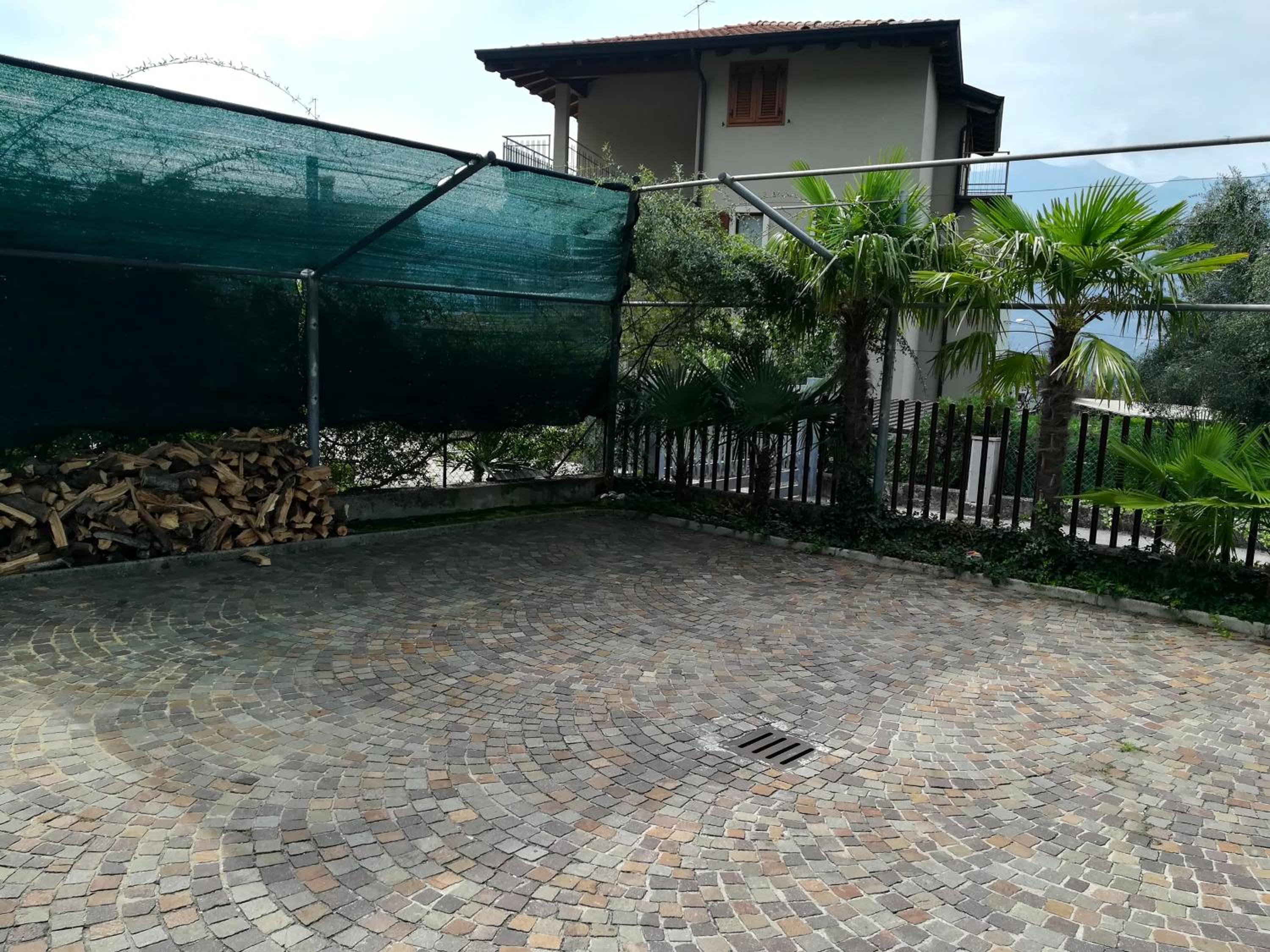 Meridiana Arco Giardino Privato e Parcheggio