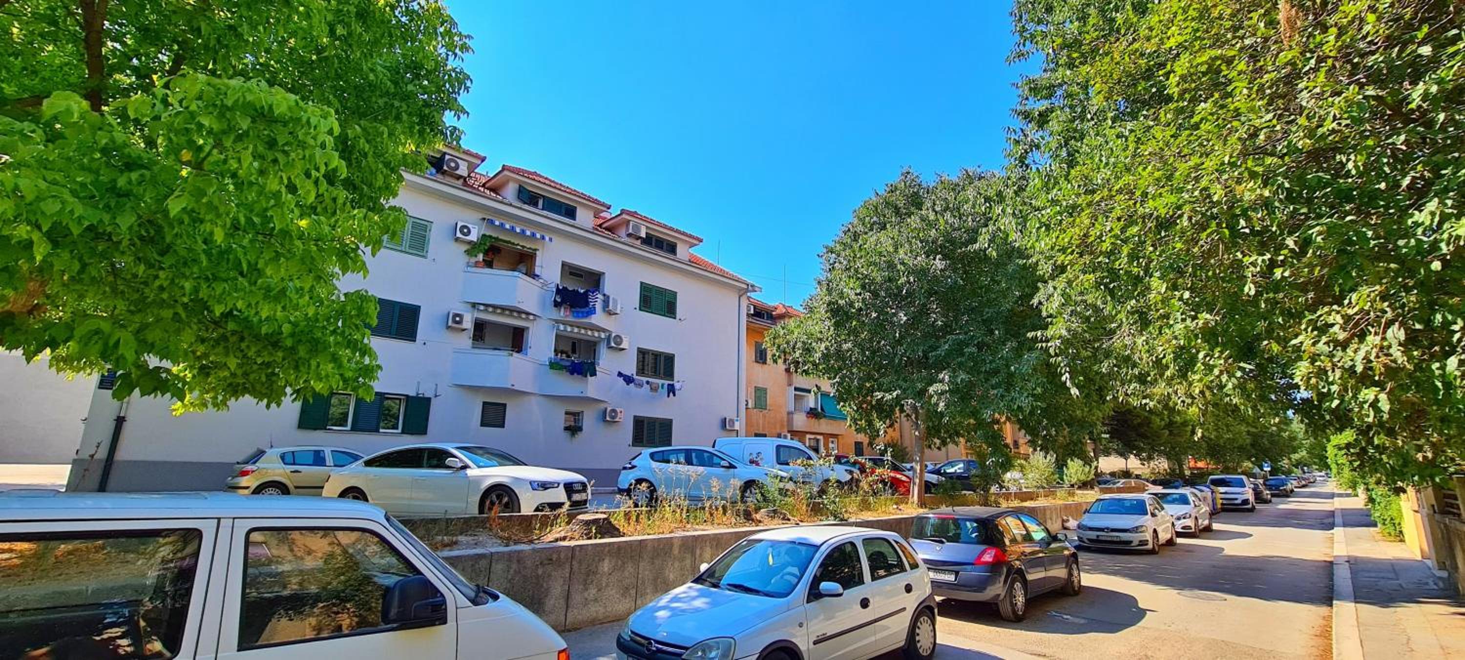Attic Split apartment near city centre view 5