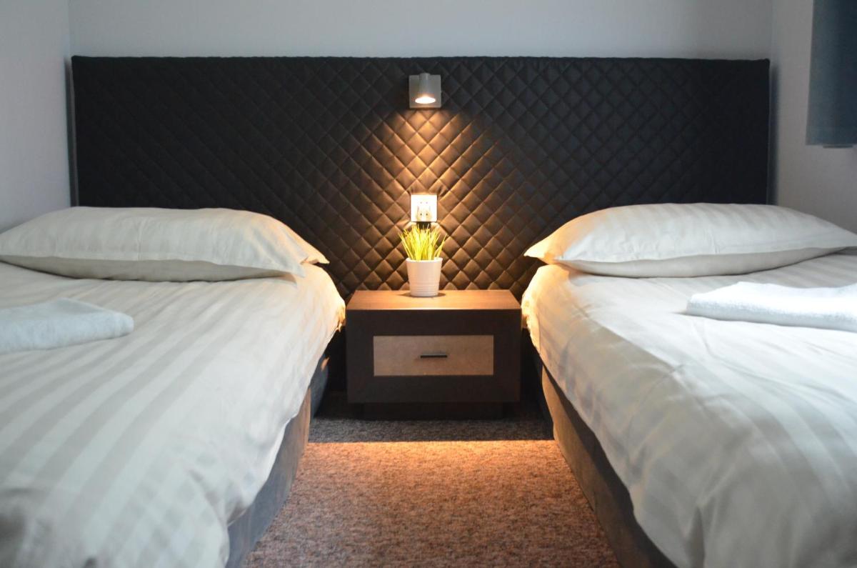 Hotel Wypoczynkowa 24 Pokoje Goscinne - 700m Od Park Wodny Suntago Wrecza