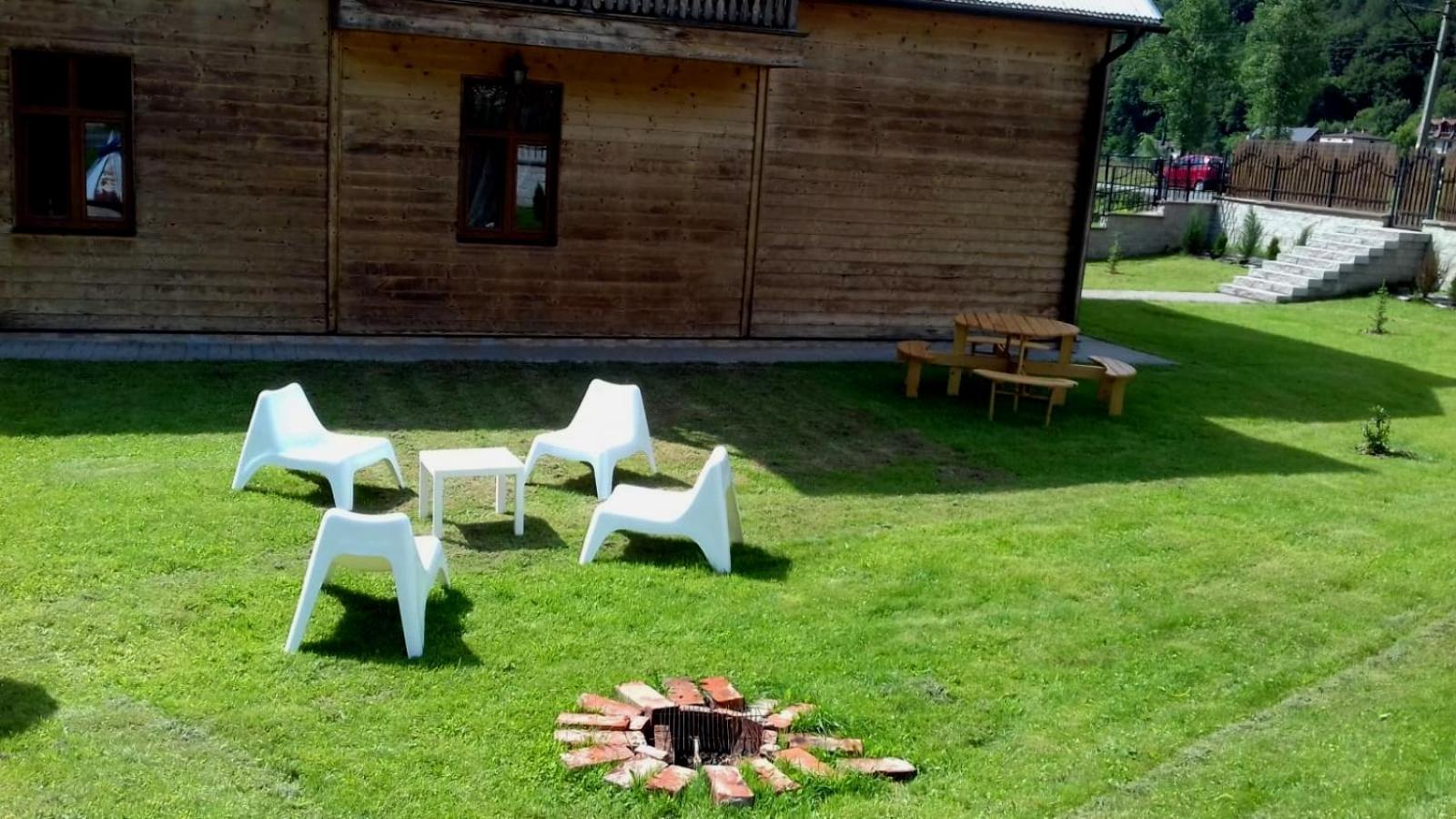 Photo 8