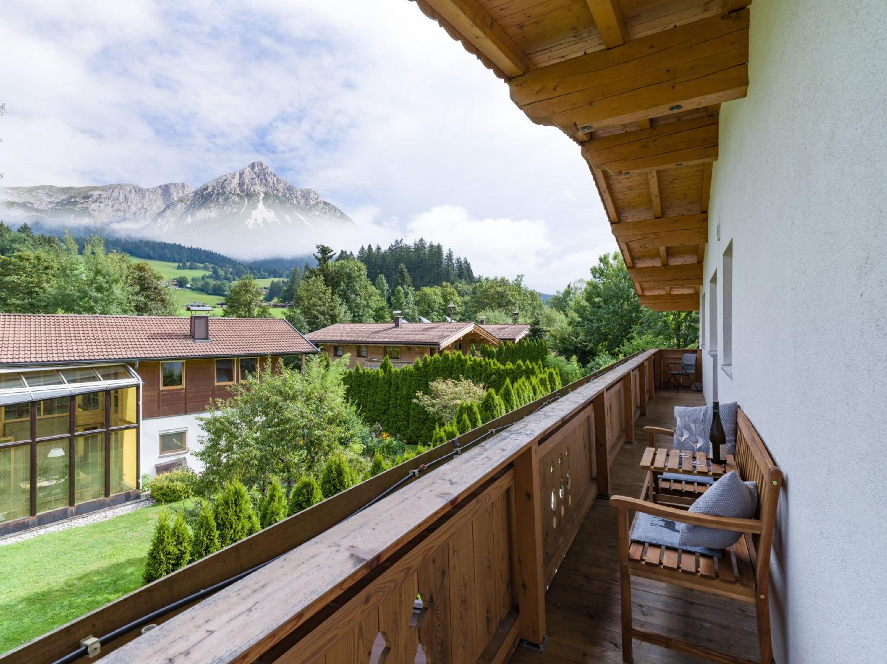 Appartement Zirbe view 2