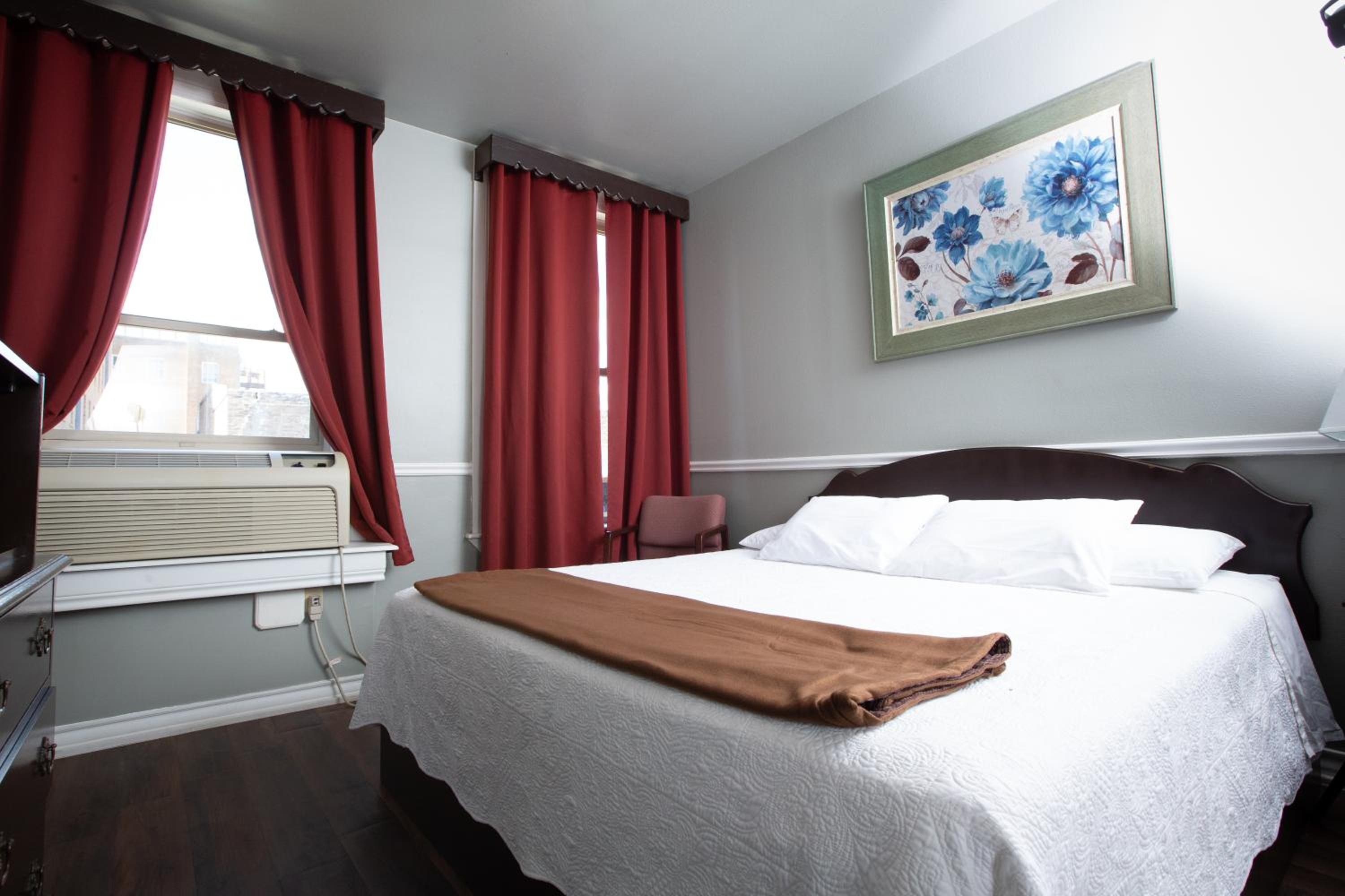 The Rialto Hotel view 5